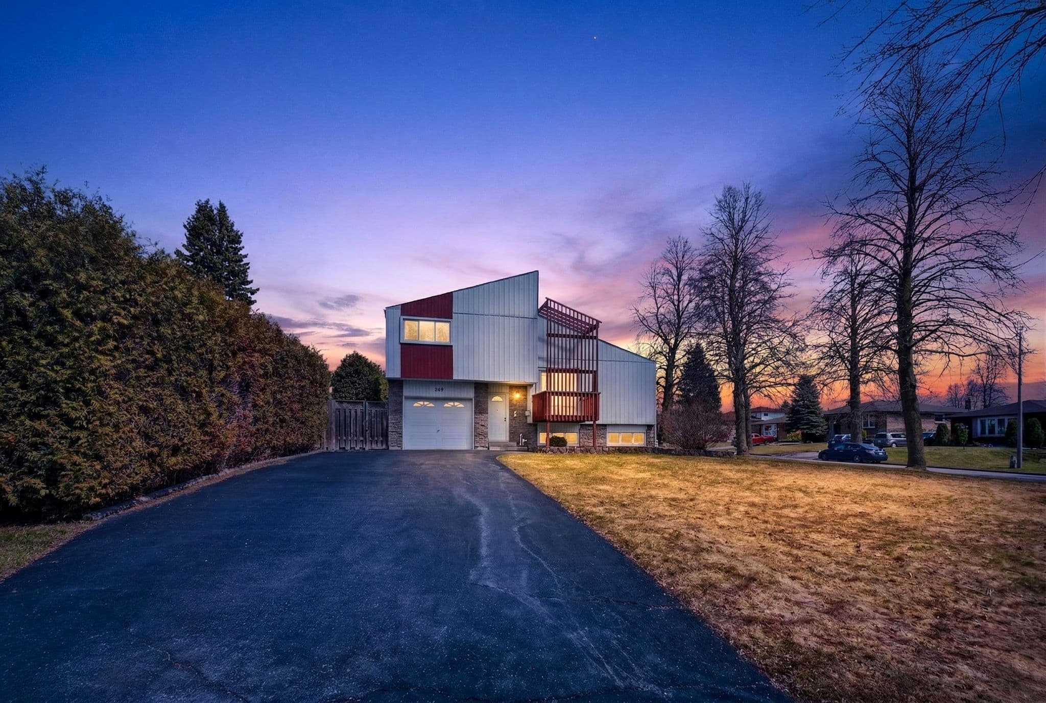 249 Lorindale Drive, Oshawa, ON L1H 6X5