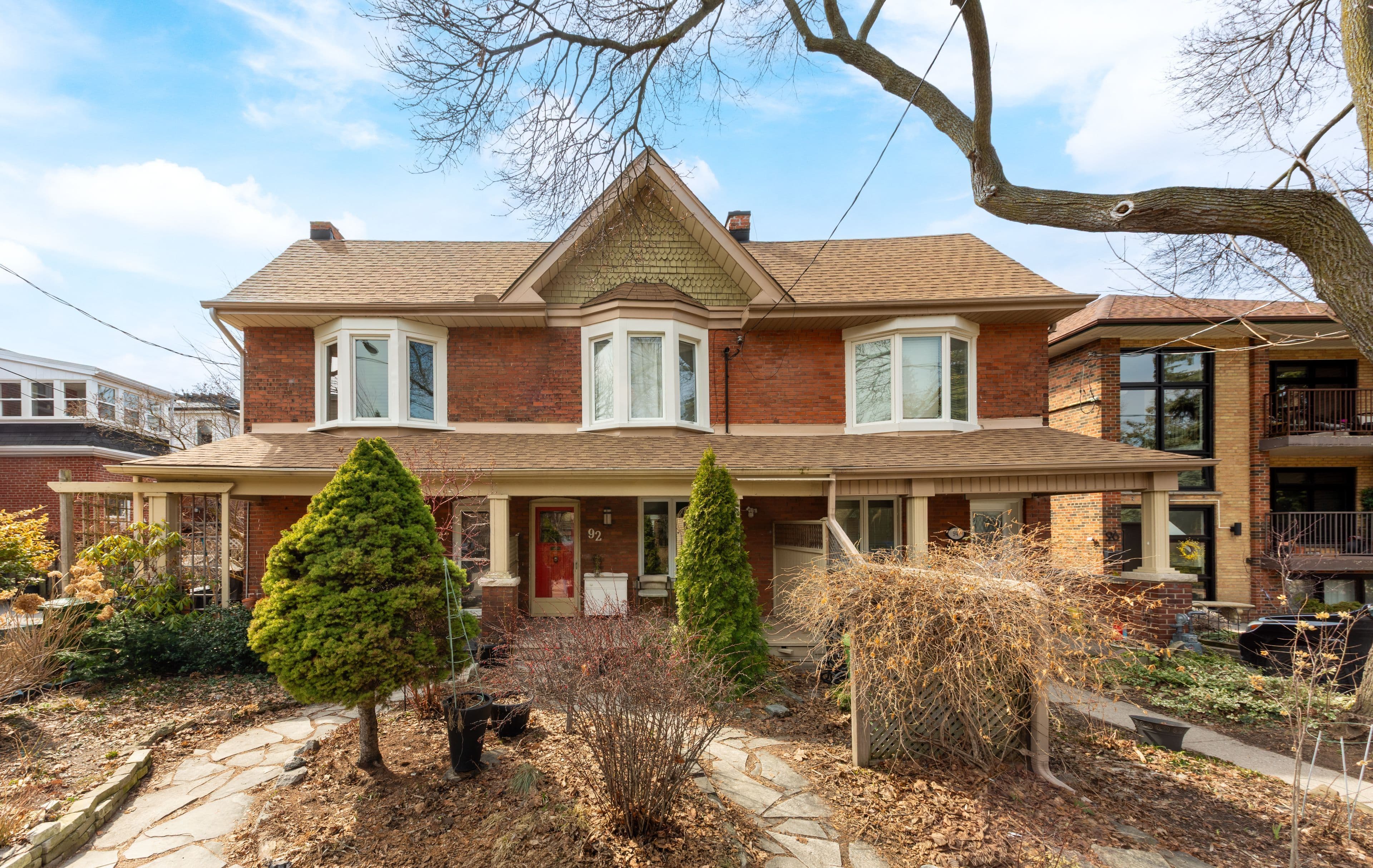 92 Indian Road Crescent, Toronto W02, ON M6P 2G3