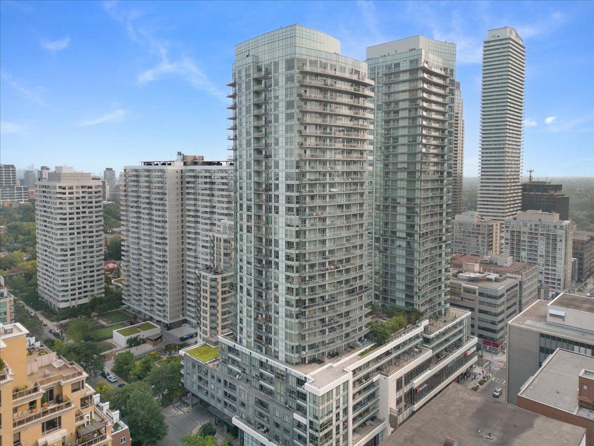 98 Lillian Street 3314, Toronto C10, ON M4S 0A5