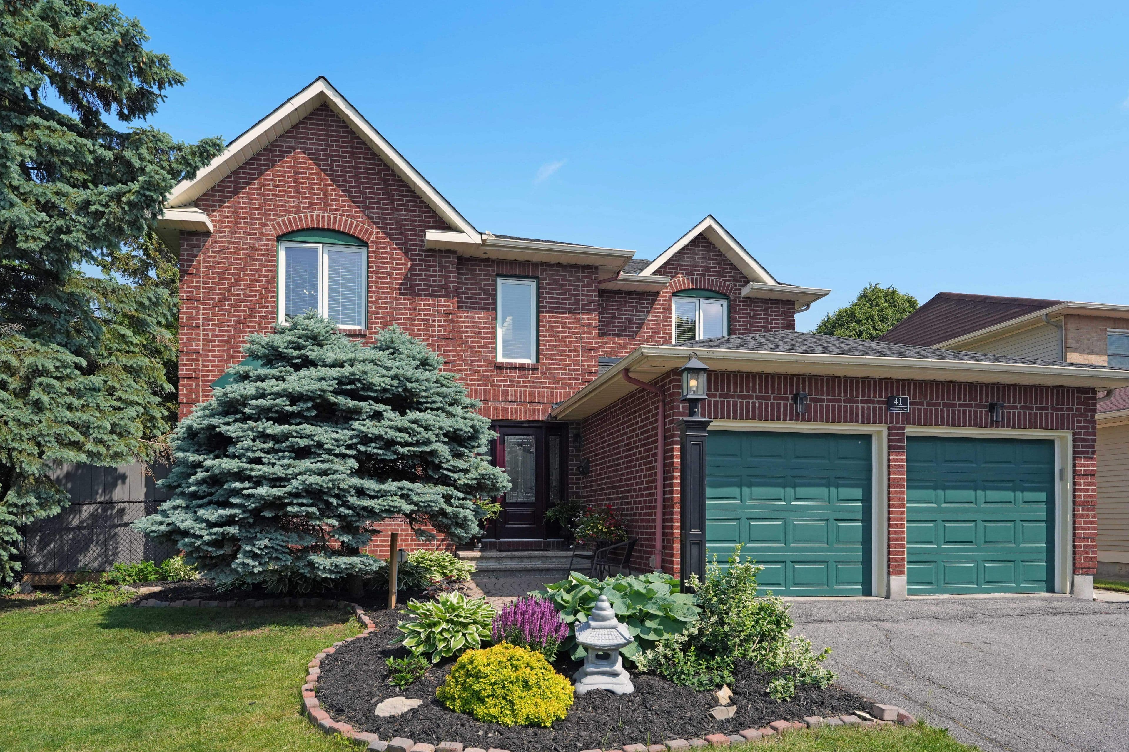 41 Framingham Crescent, Barrhaven, ON K2J 3J4
