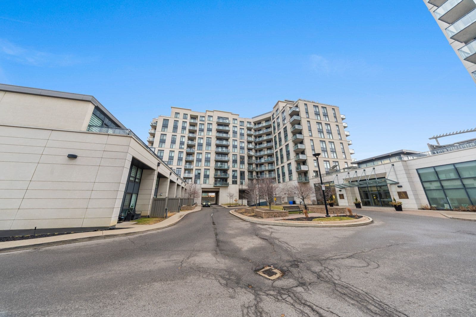 24 Woodstream Boulevard 315, Vaughan, ON L4L 8C4, Vaughan