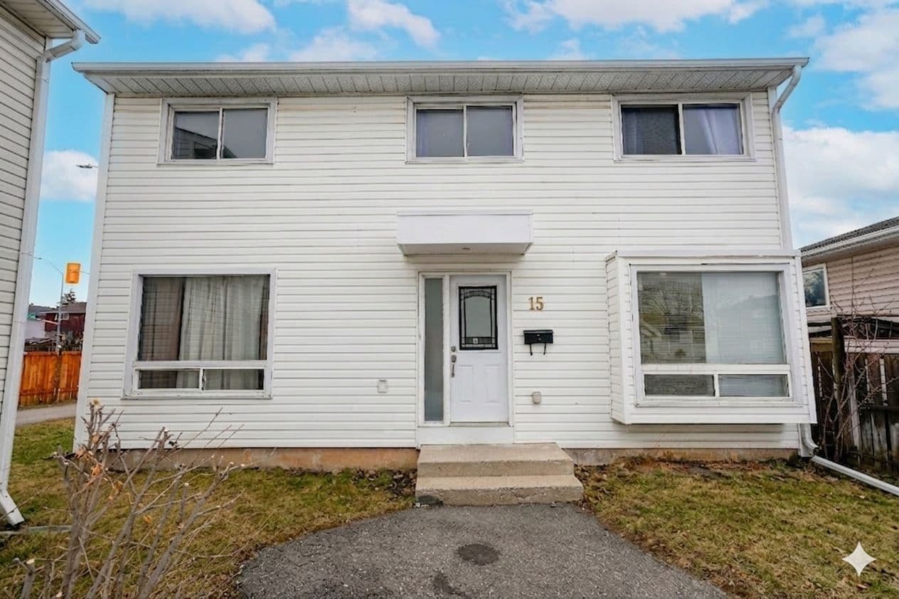 15 Heatherside Court, Brampton, ON L6S 1N9