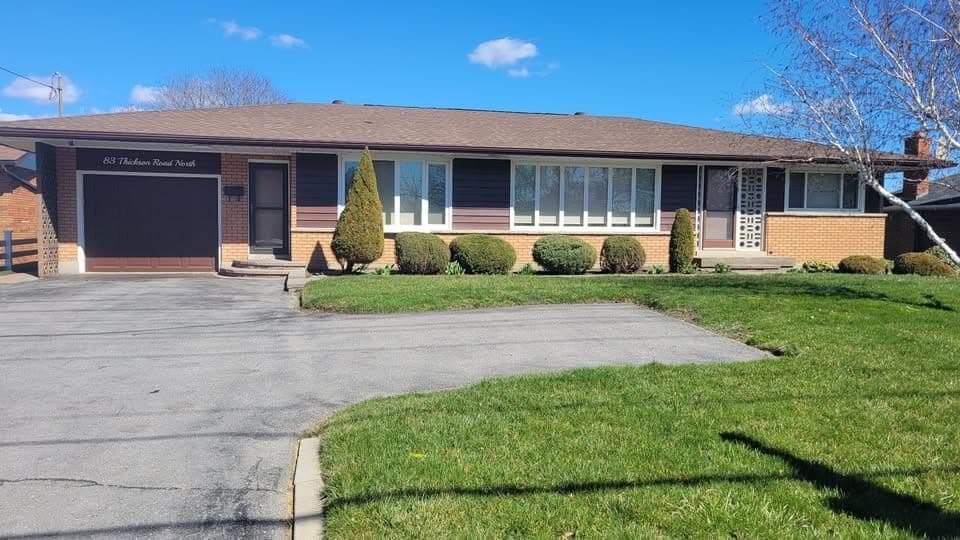 83 Thickson Road, Whitby, ON L1N 8W8