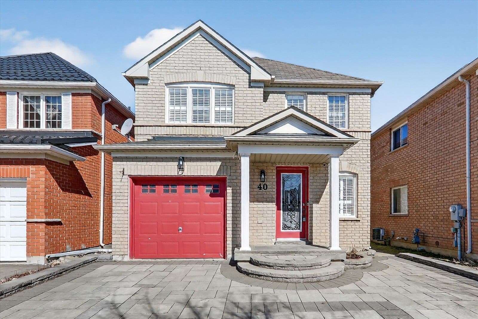 40 Canoe Crescent, Toronto E11, ON M1X 1X8