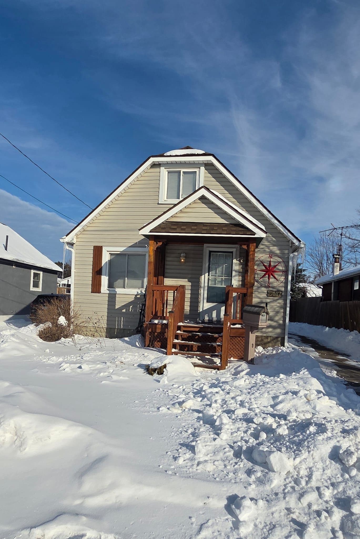 6447 Ash Street, Niagara Falls, ON L2G 2H4