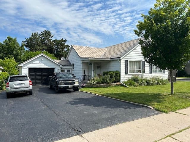 121 Cumberland Street, Barrie, ON L4N 2P8