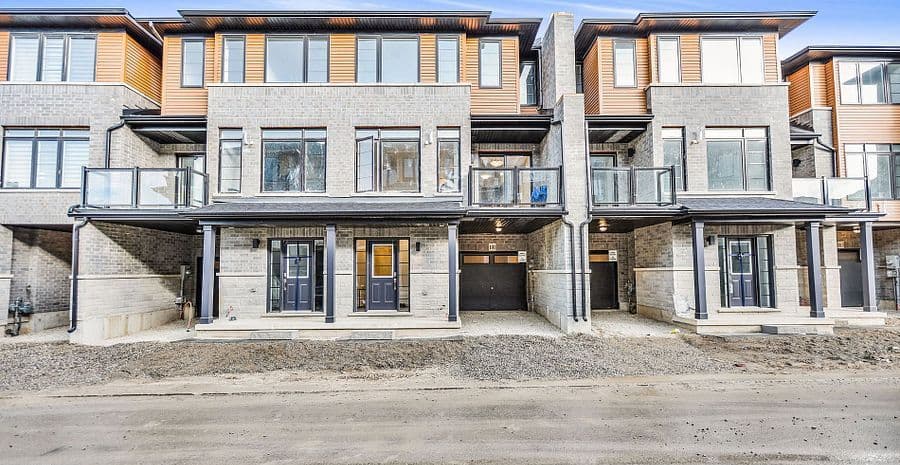 461 Blackburn Drive 102, Brantford, ON N3T 0W9