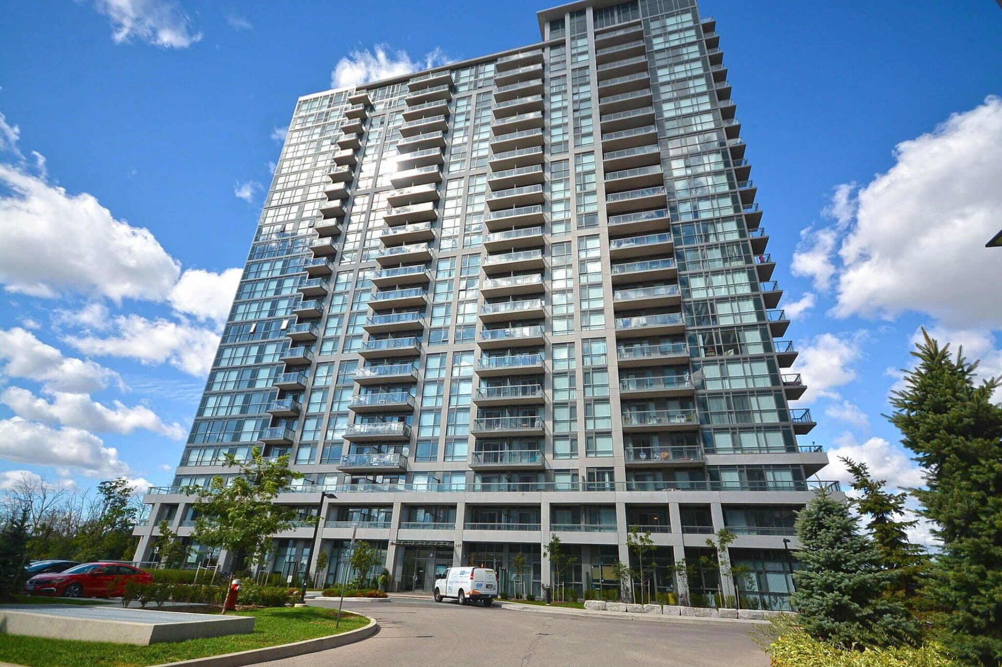 349 Rathburn Road W 2208, Mississauga, ON L5B 0G1
