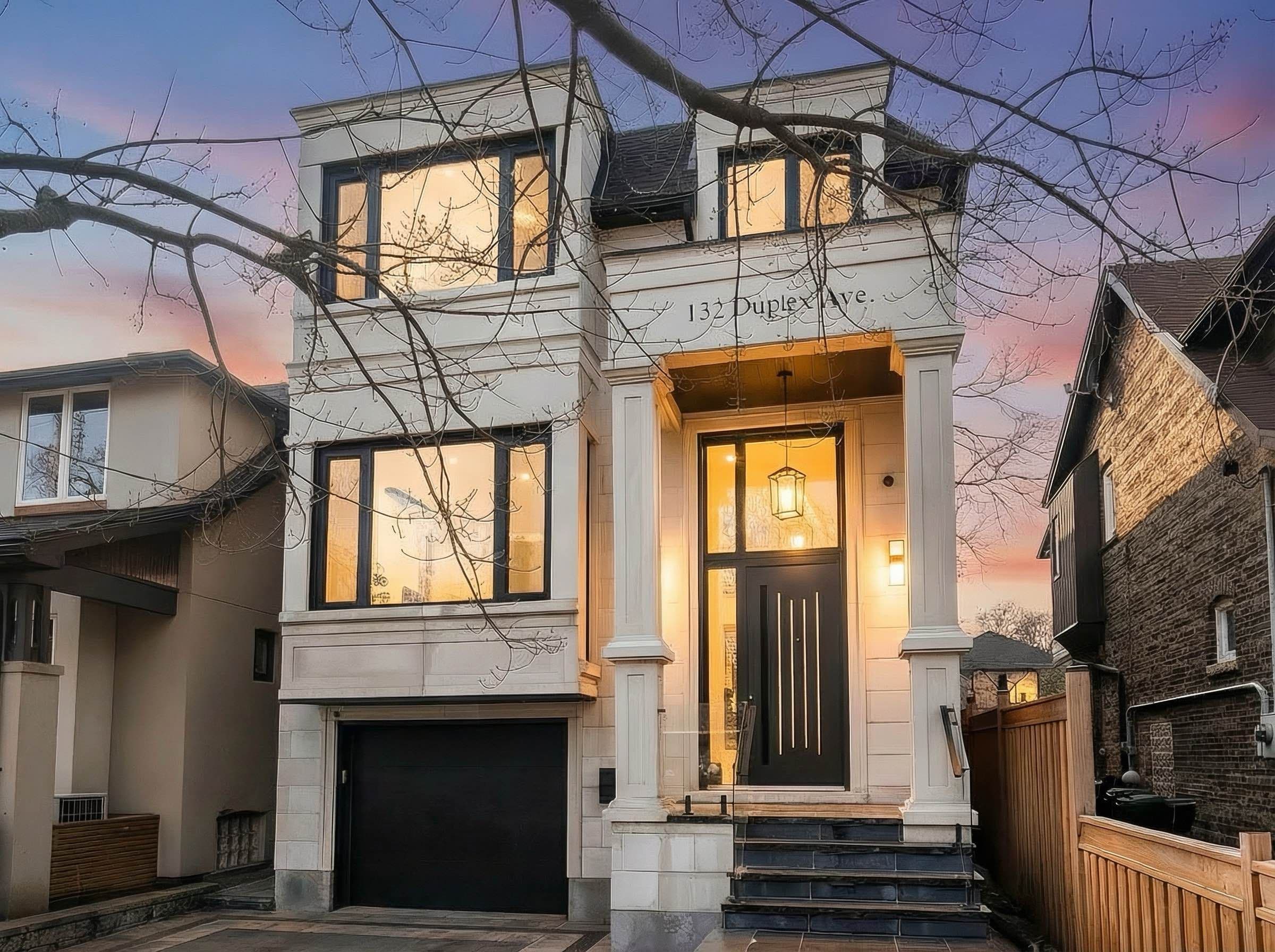 132 Duplex Avenue, Toronto C03, ON M5P 2A7