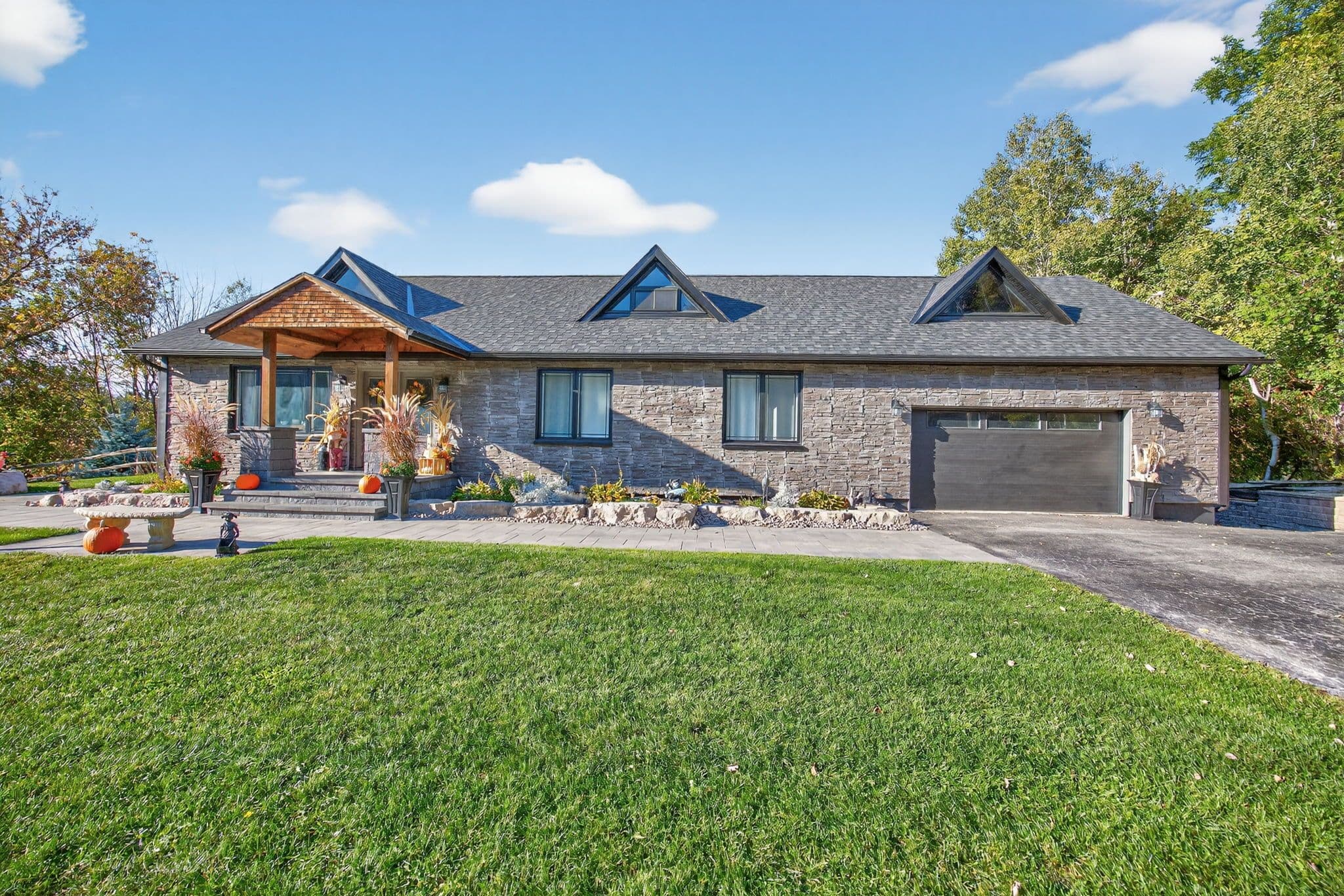 6172 14th Line, New Tecumseth, ON L9R 1N4