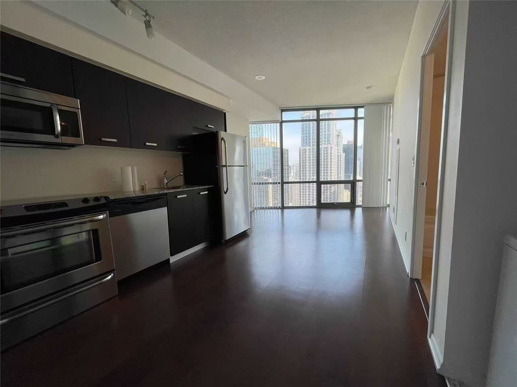 832 Bay Street 3409, Toronto C01, ON M5S 1Z6