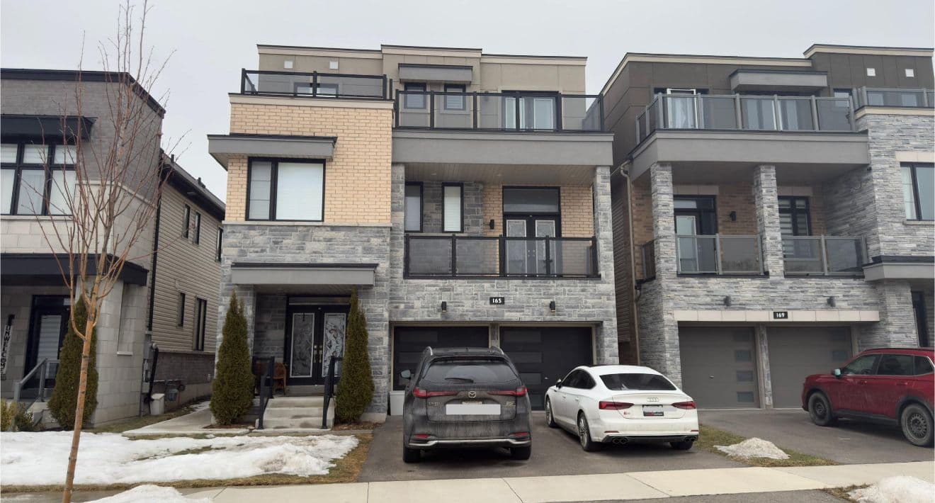 165 East Shore Drive E, Clarington, ON L1C 1Z8