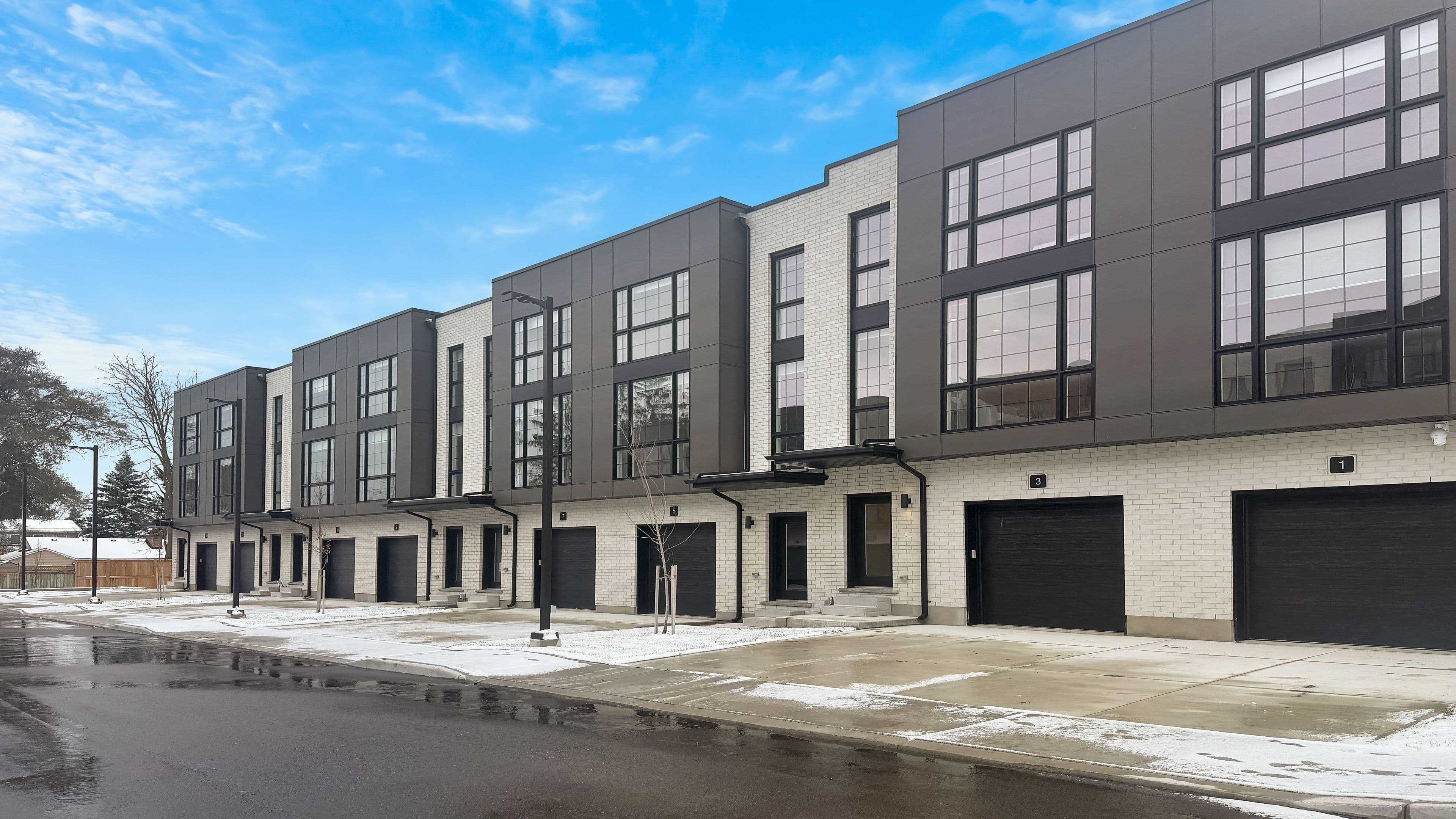 2500 MAIN Street 15, London South, ON N6P 1T5