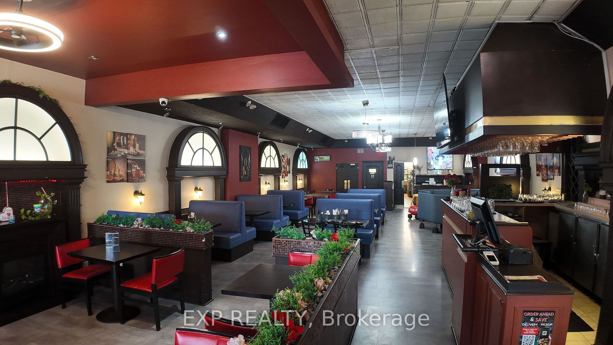 380 Lakeshore Road, Mississauga, ON L5G 1H5