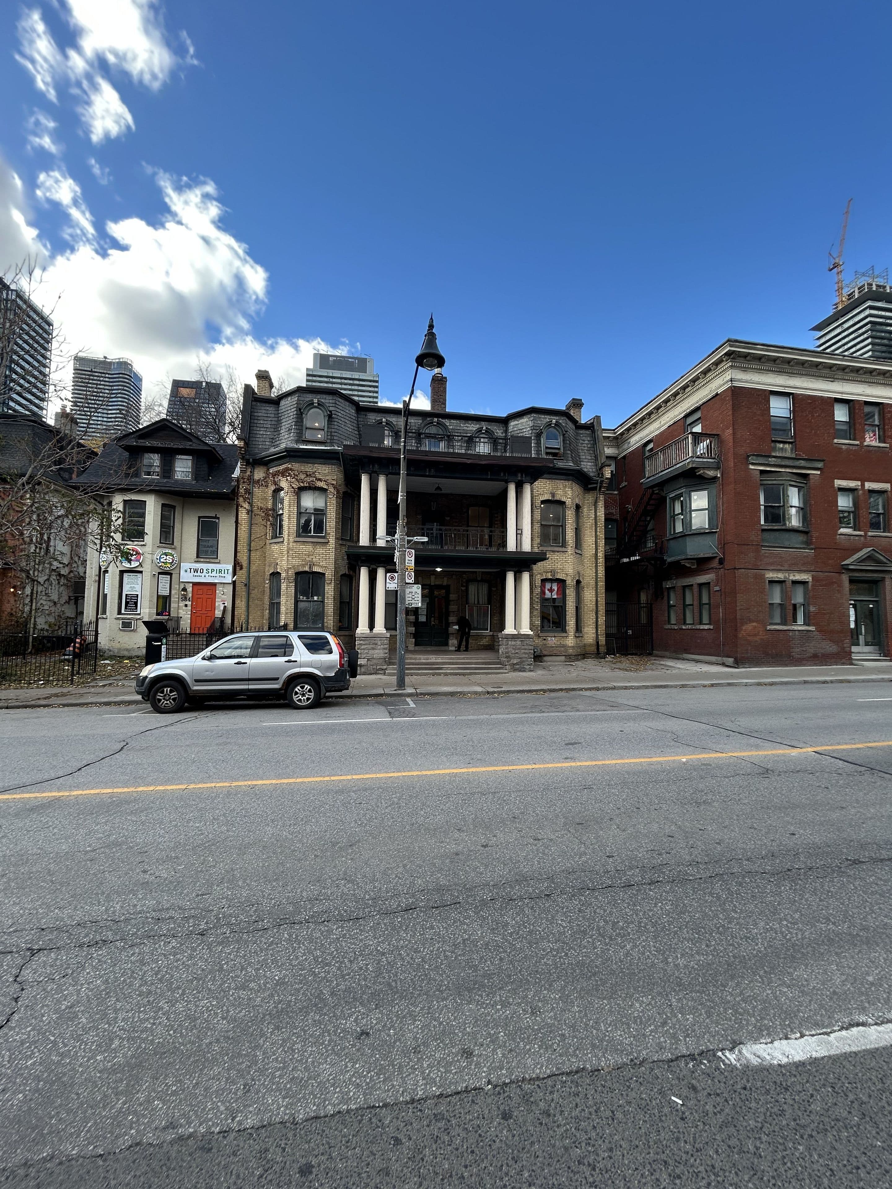 592 Church Street 5, Toronto C08, ON M4Y 2E5