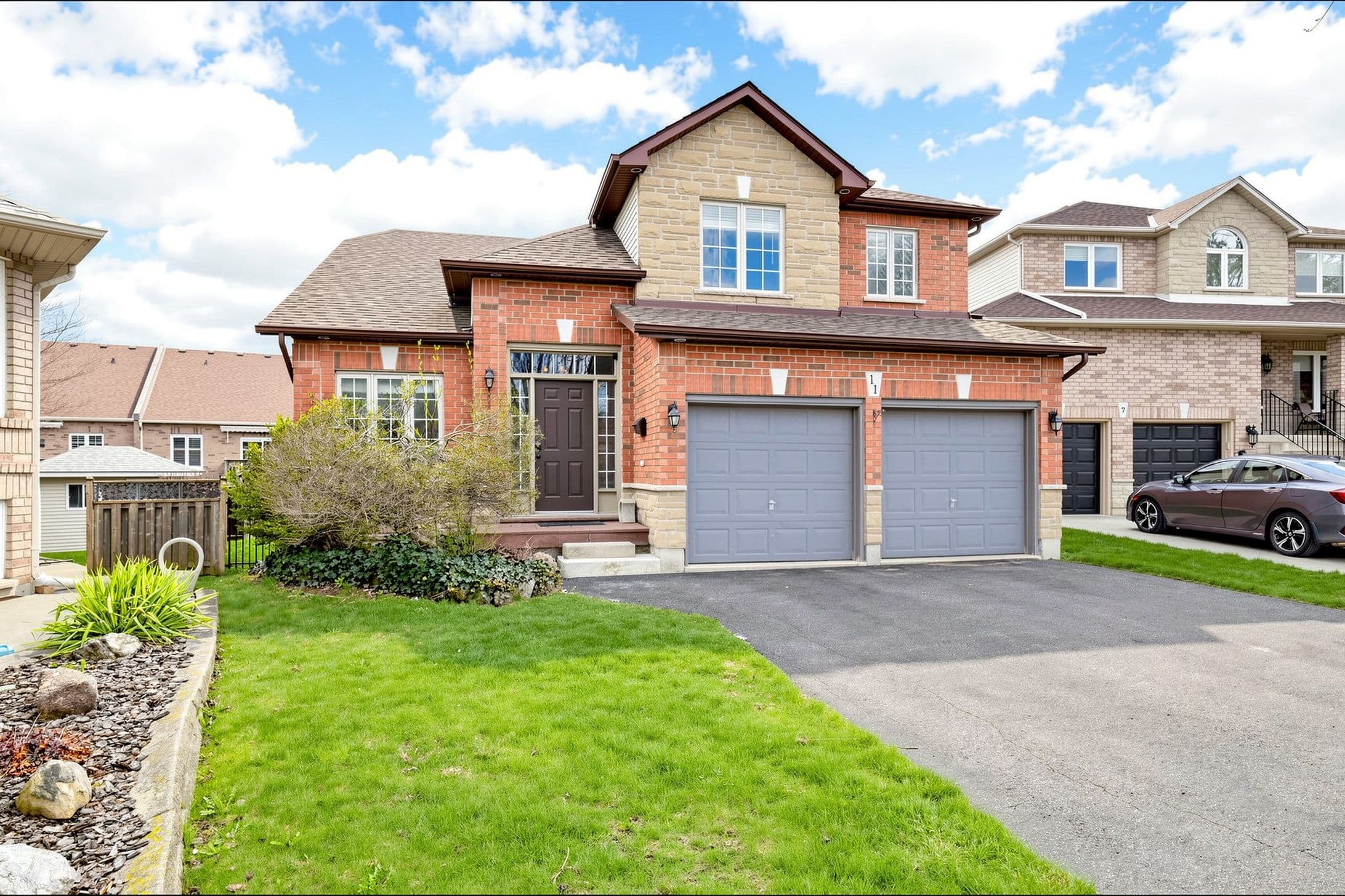 11 Diamond Court, Hamilton, ON L9C 7V5