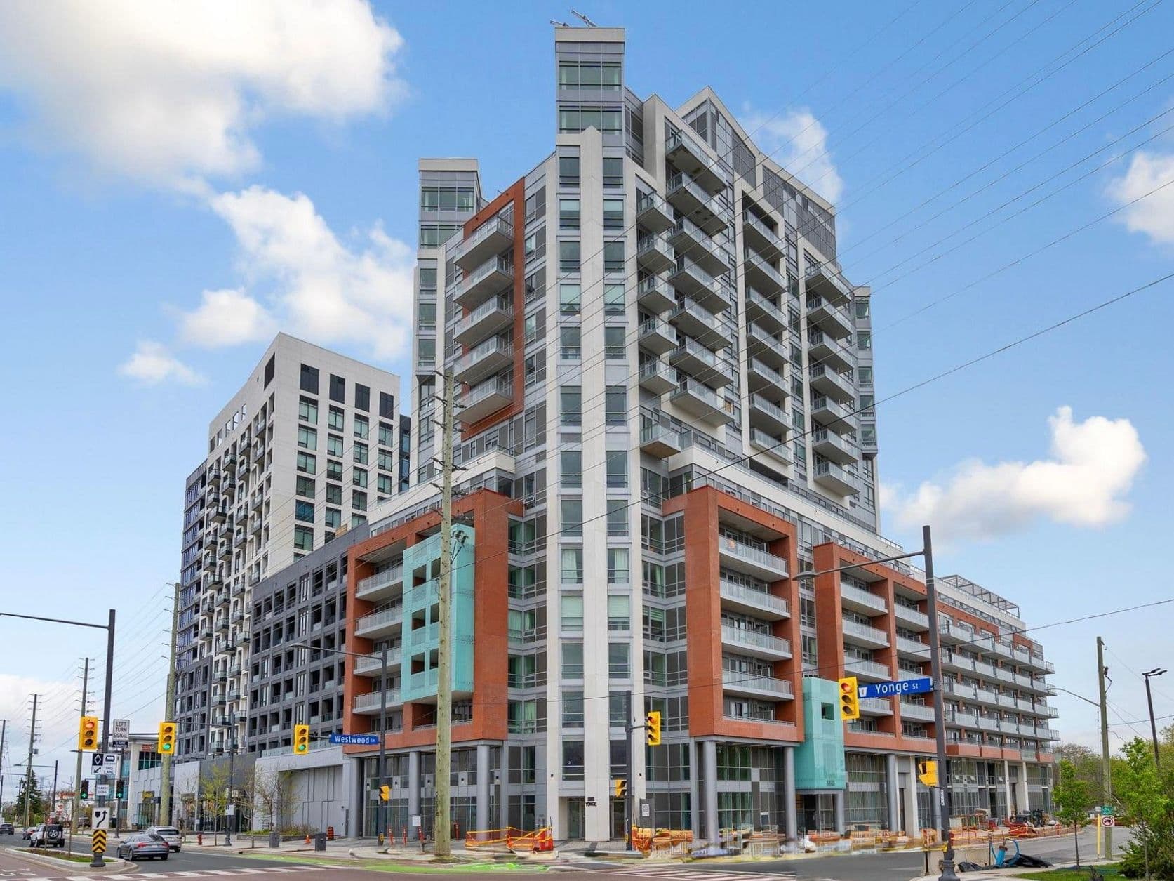 8888 YONGE Street 715, Richmond Hill, ON L4C 5V6