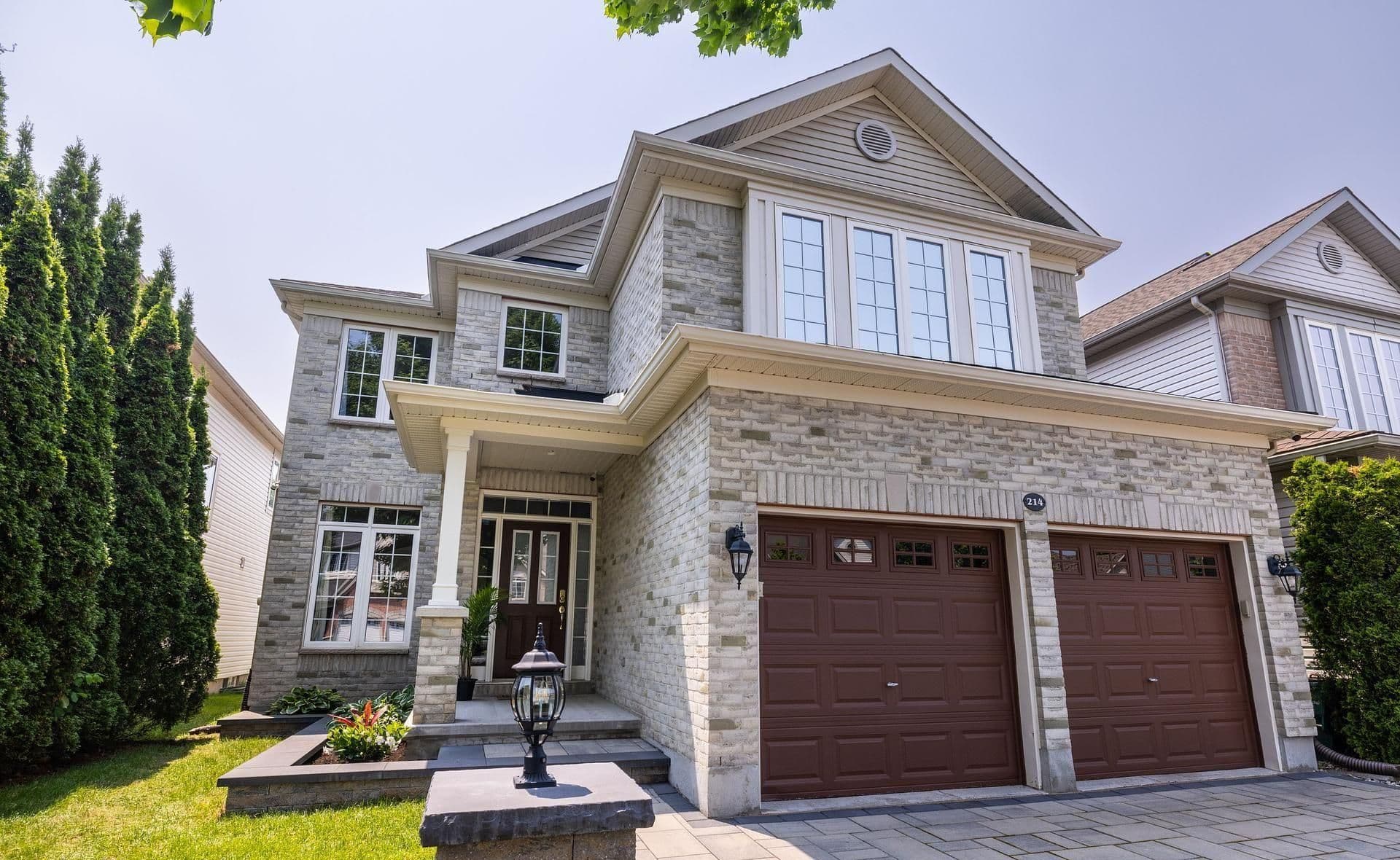 214 Castlegarth Crescent, Barrhaven, ON K2J 5N6