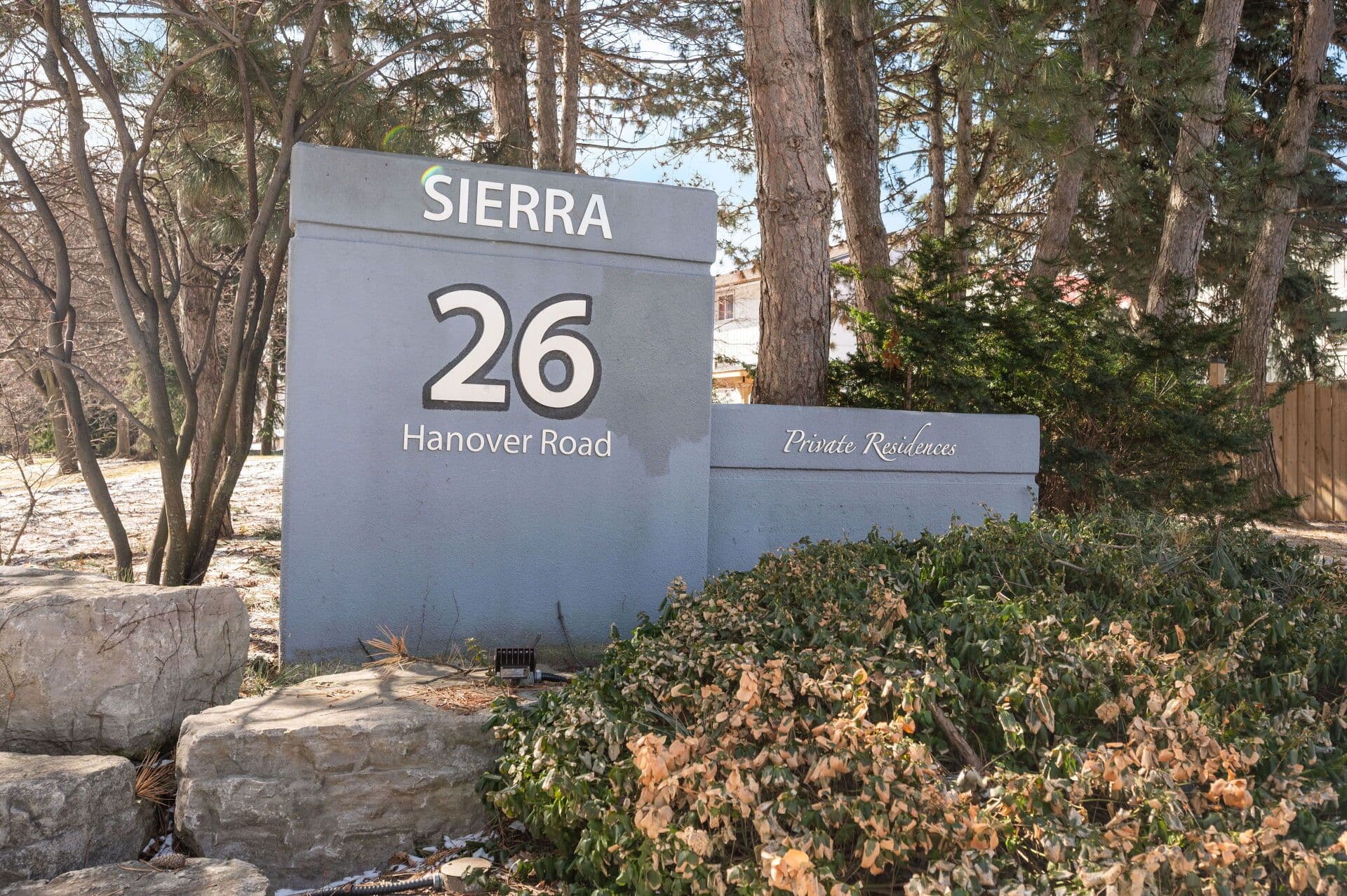 26 Hanover Road 1012, Brampton, ON L6S 4T2