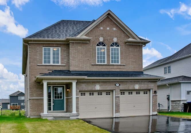 241 Mckenzie Drive, Clearview, ON L0M 1S0