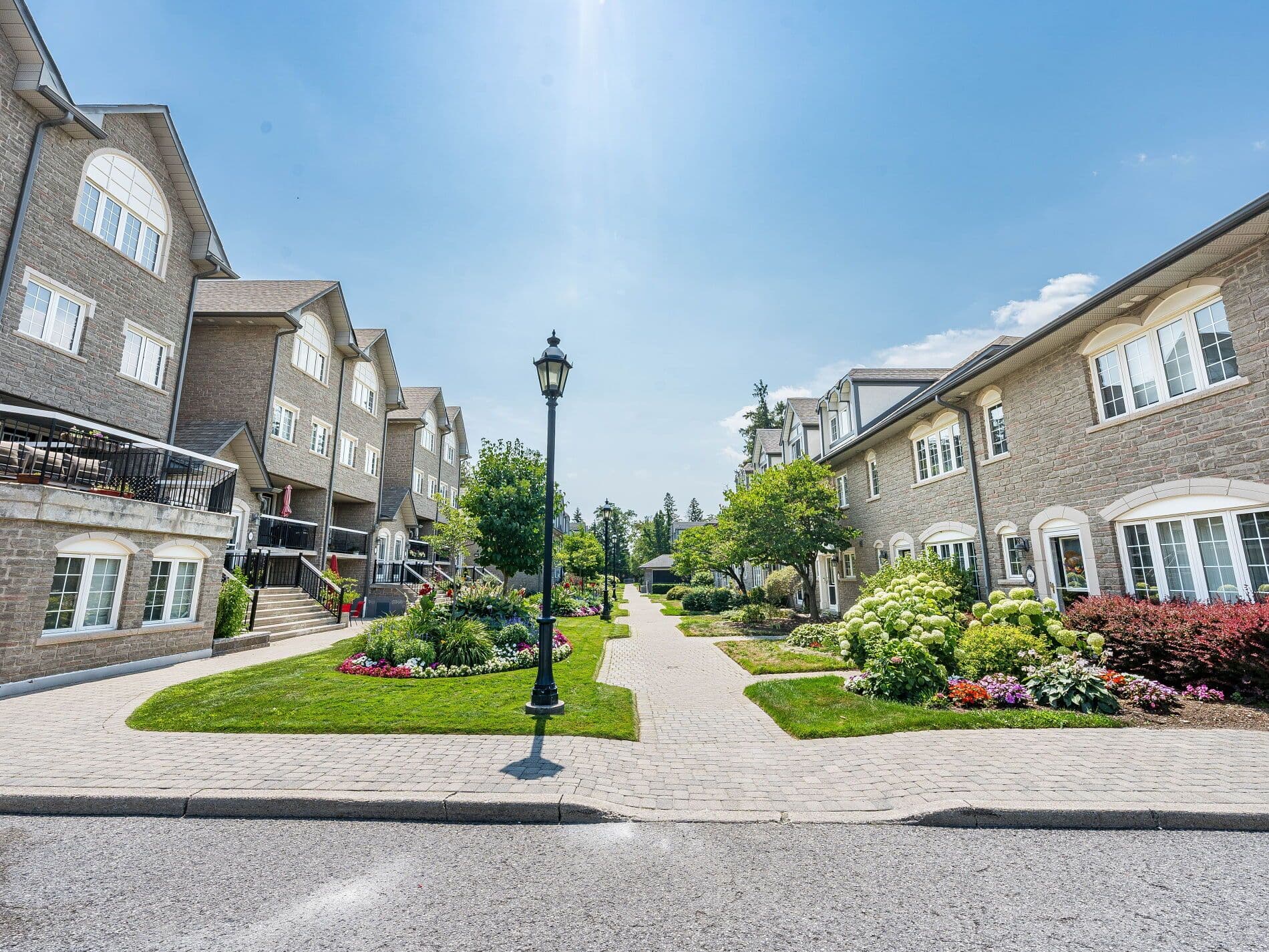 1995 Royal Road 136, Pickering, ON L1V 6V9