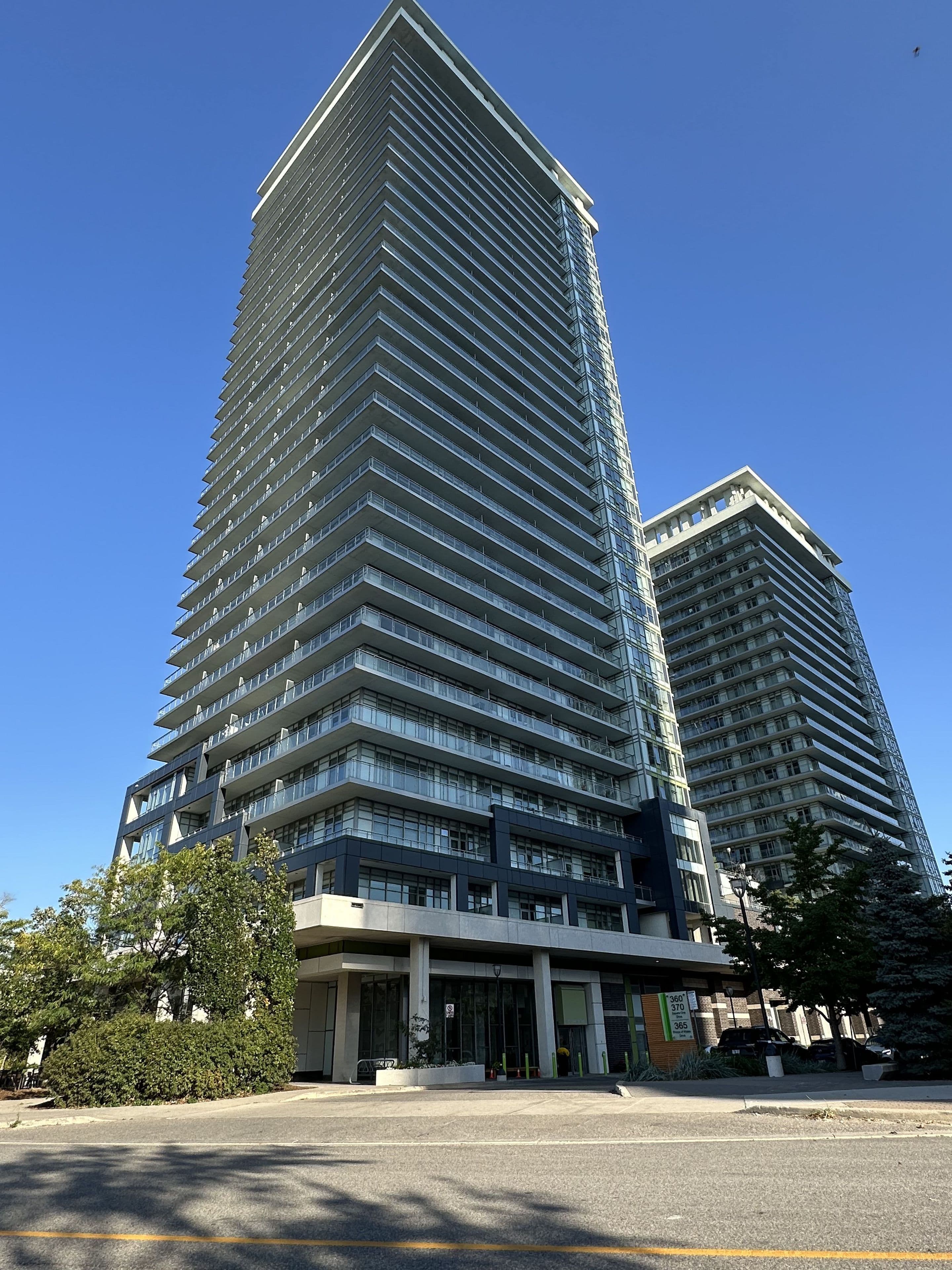 360 Square One Drive 2104, Mississauga, ON L5B 0G7