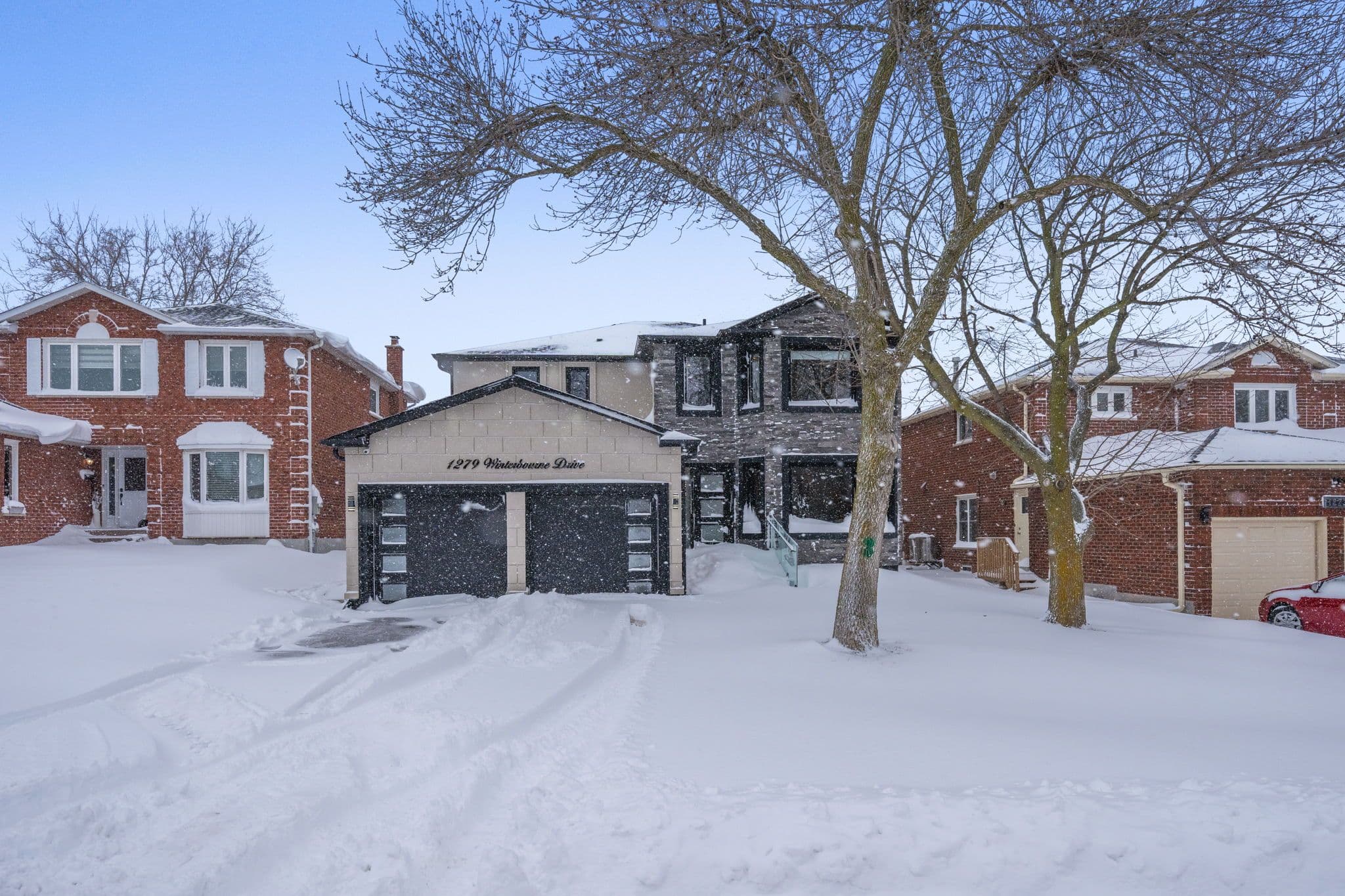 1279 Winterbourne Drive, Oakville, ON L6J 7E4