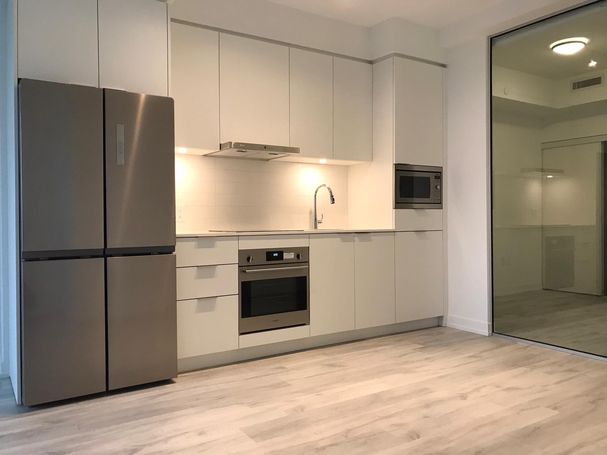 7 Golden Lion Heights N817, Toronto C14, ON M2M 0C3