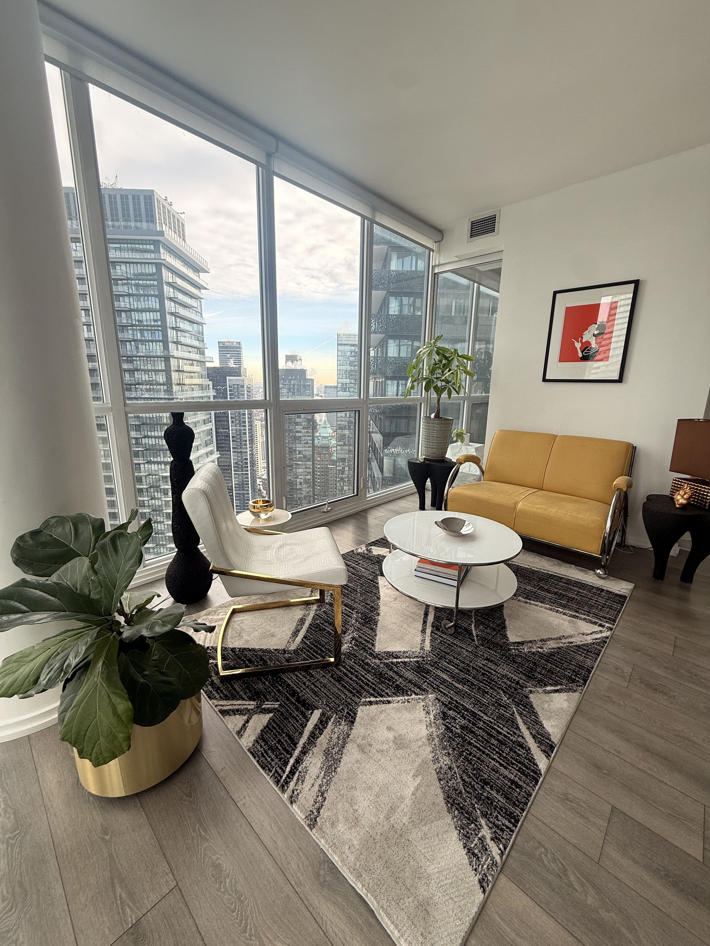 45 Charles Street E 4909, Toronto C08, ON M4Y 0B8