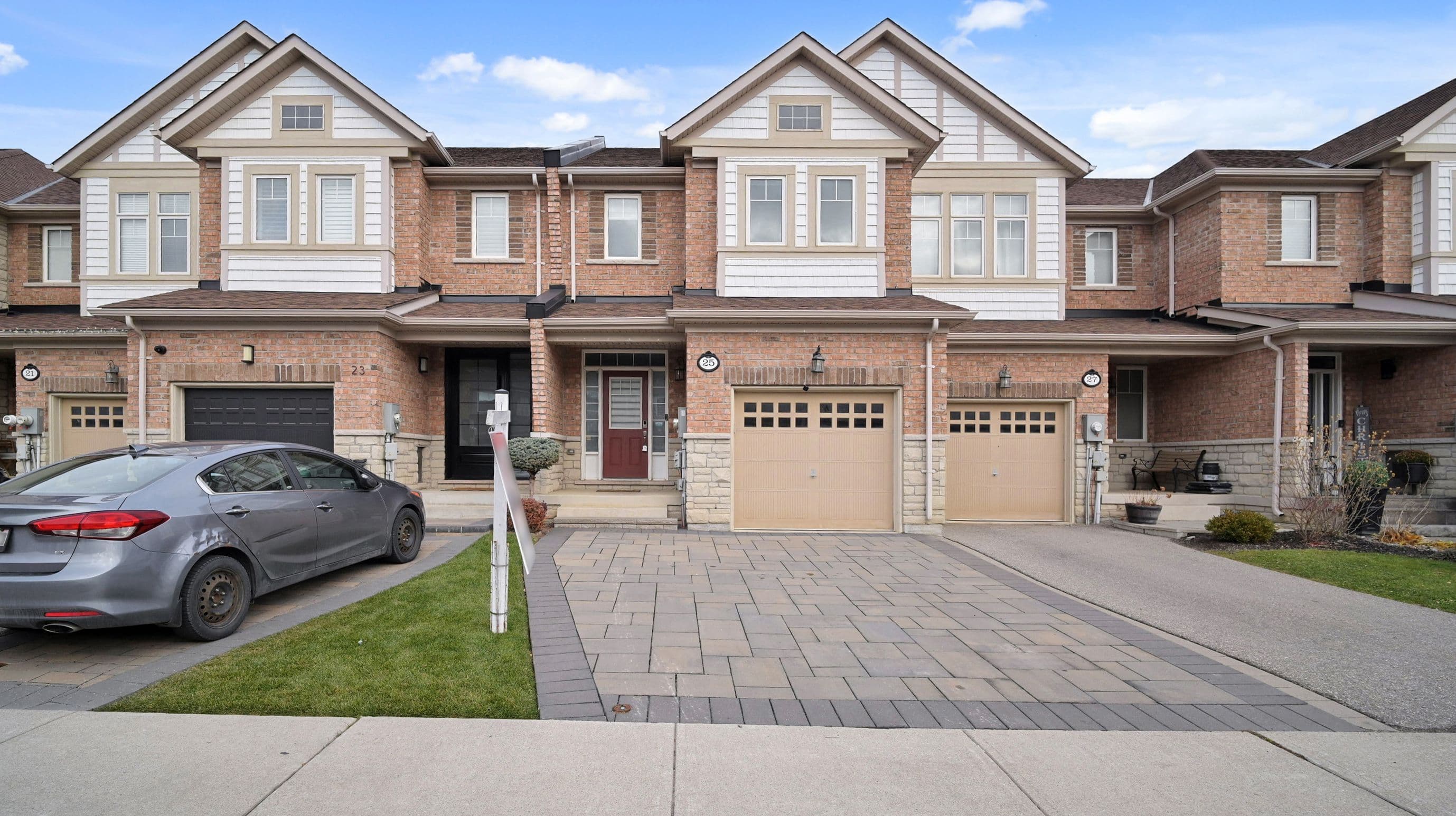 25 VINEWOOD Road, Caledon, ON L7C 1A9