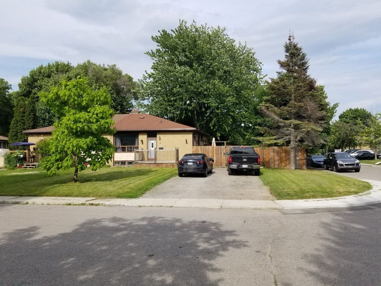 94 Hurley Road Lower, Ajax, ON L1S 1N6