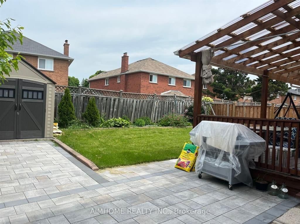 116 Elson Street lower, Markham, ON L3S 3E4