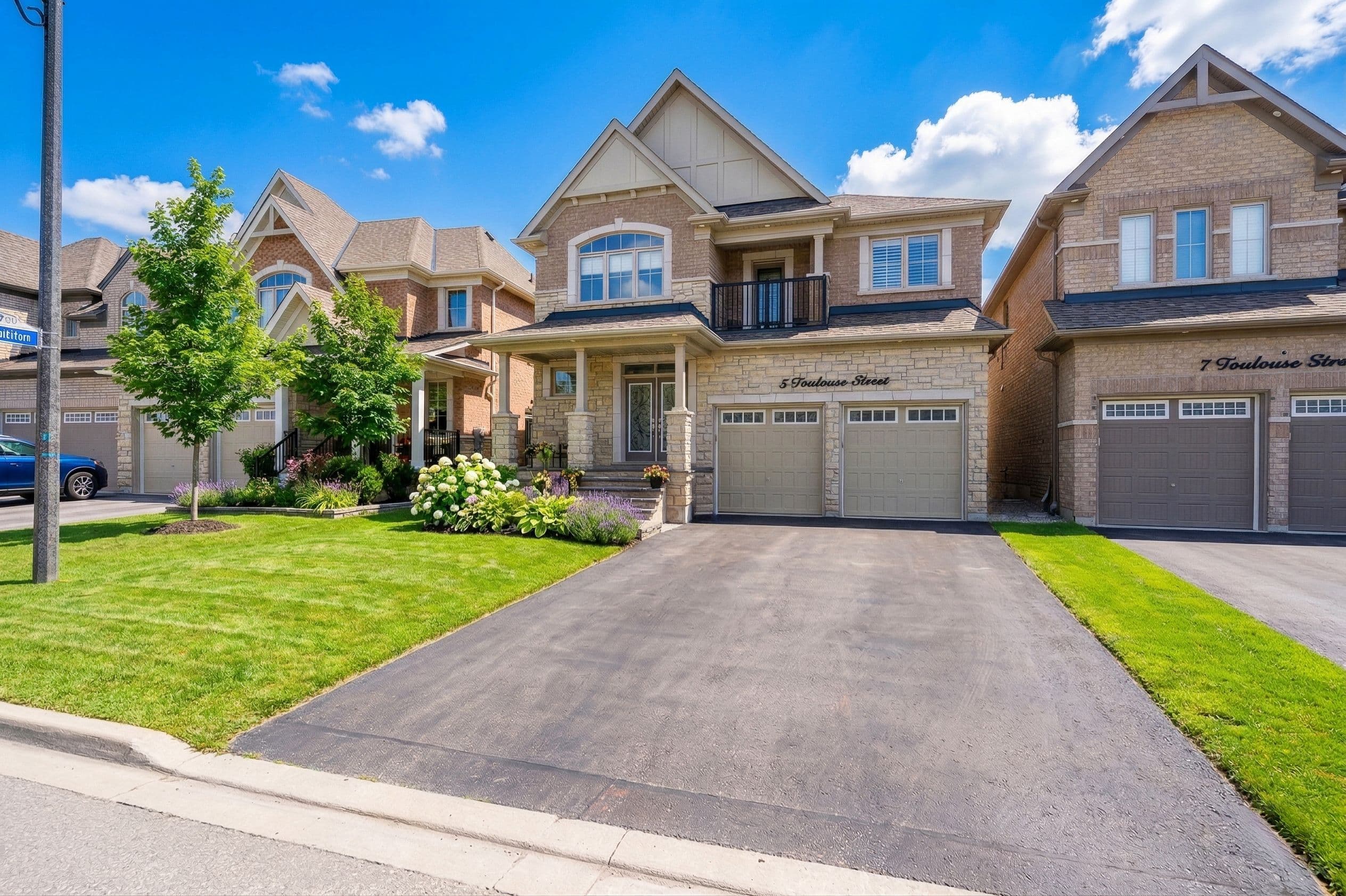 5 Toulouse Street, Whitby, ON L1P 0J2