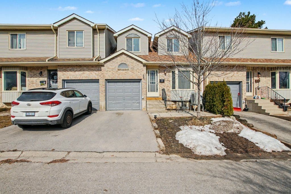 90 Lawrence Avenue 93, Orangeville, ON L9W 4J6