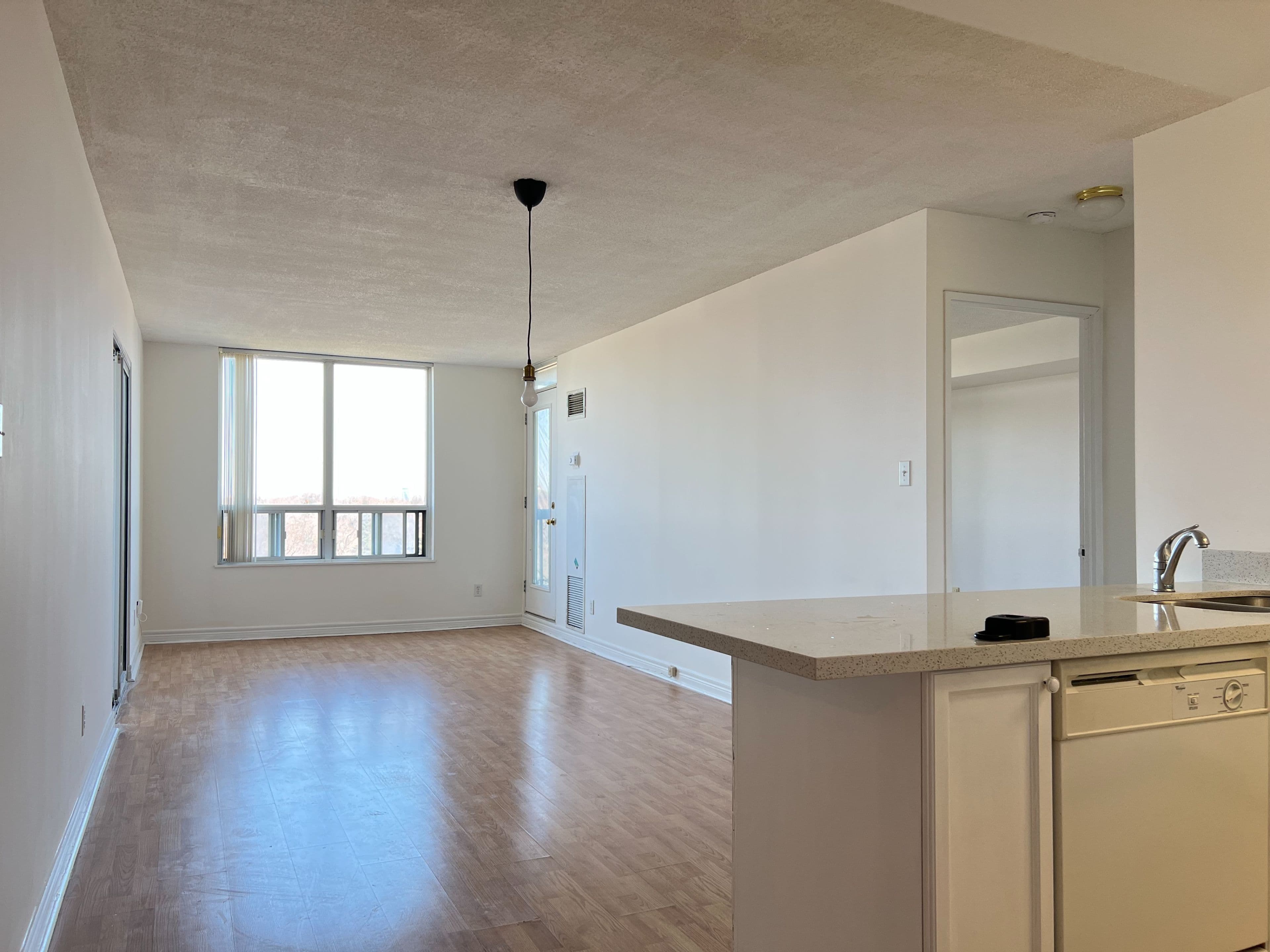 28 Empress Avenue 909, Toronto C14, ON M2N 6Z7