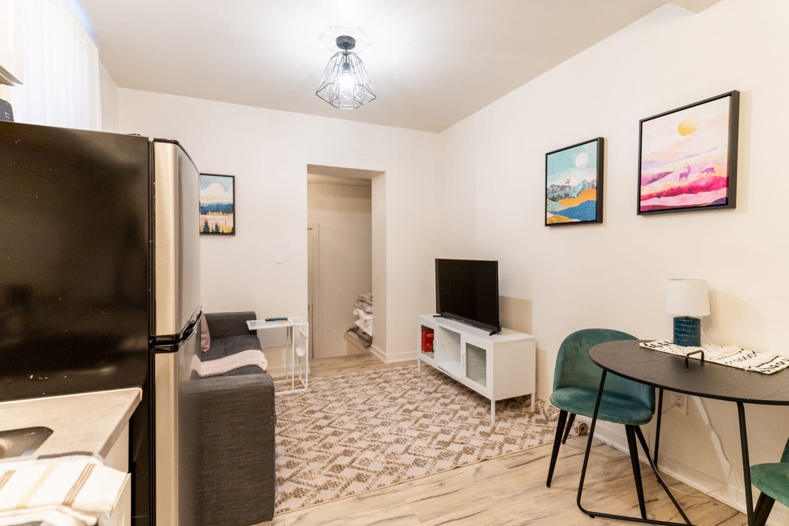 212 Wilson Street 2, Hamilton, ON L8R 1E5