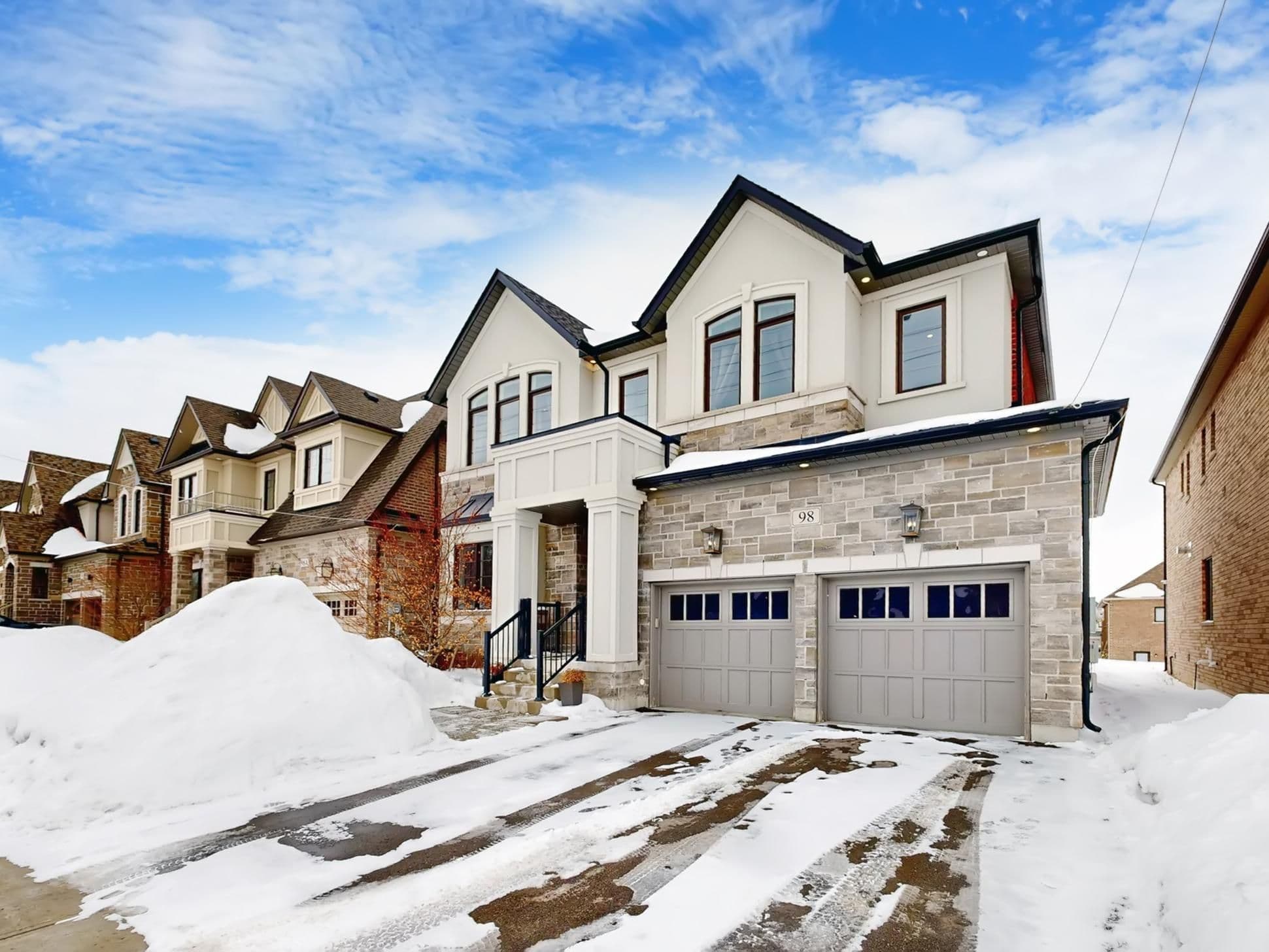 98 Church Street, Georgina, ON L4P 1J5