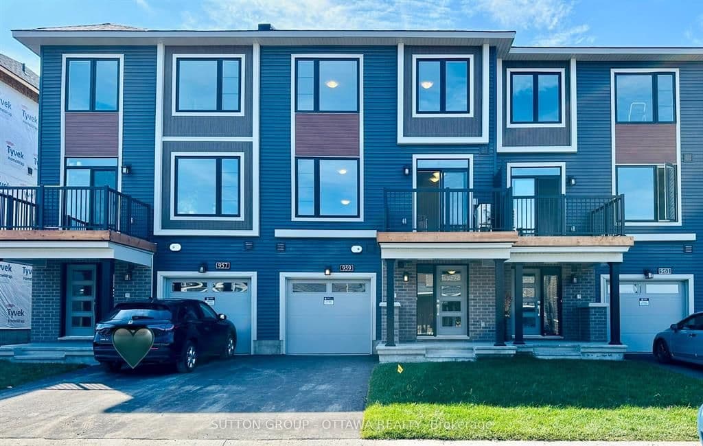 959 Eileen Vollick Crescent, Kanata, ON K2W 0M2