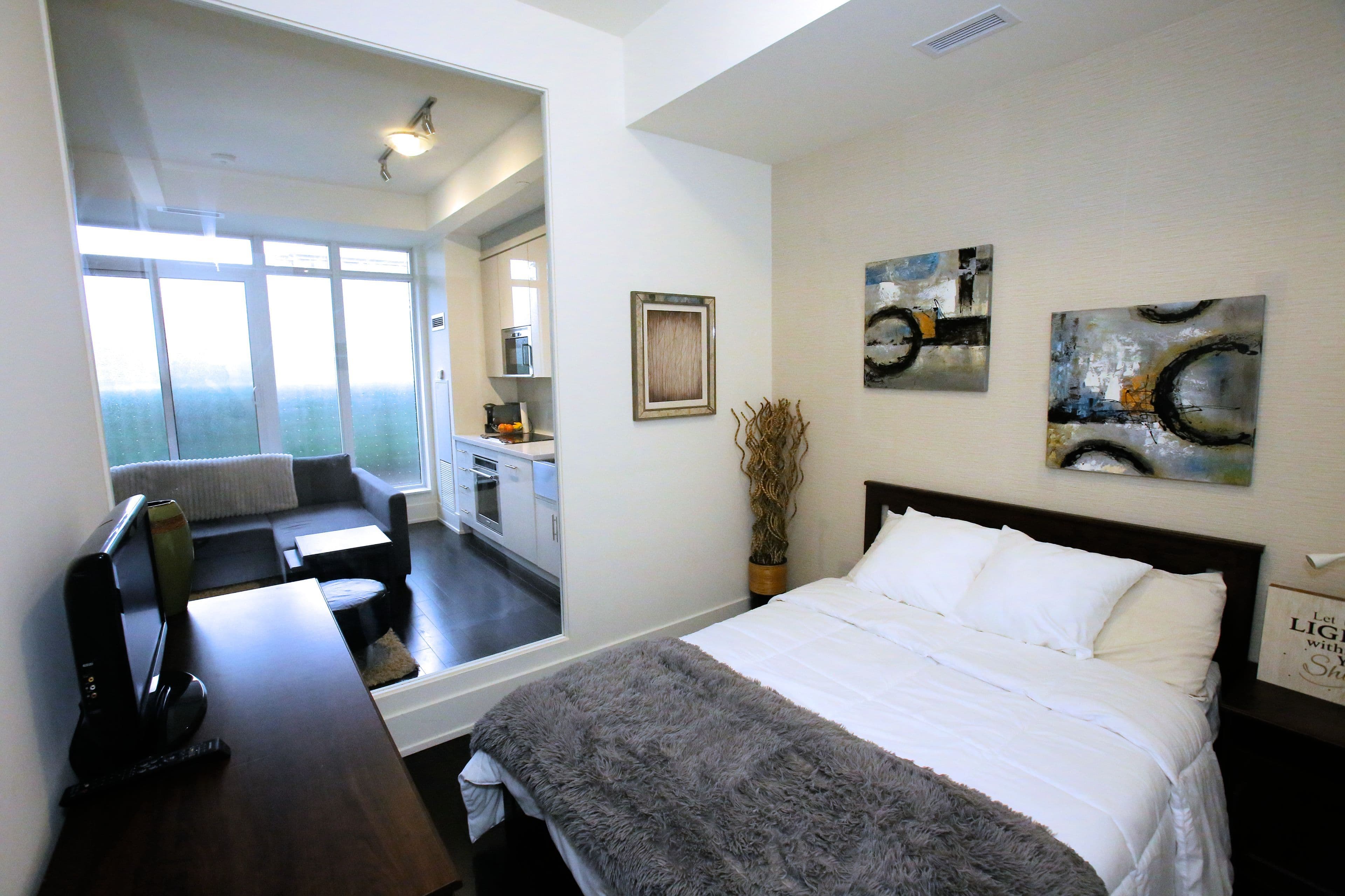 330 Richmond Street W 210, Toronto C01, ON M5V 1X2