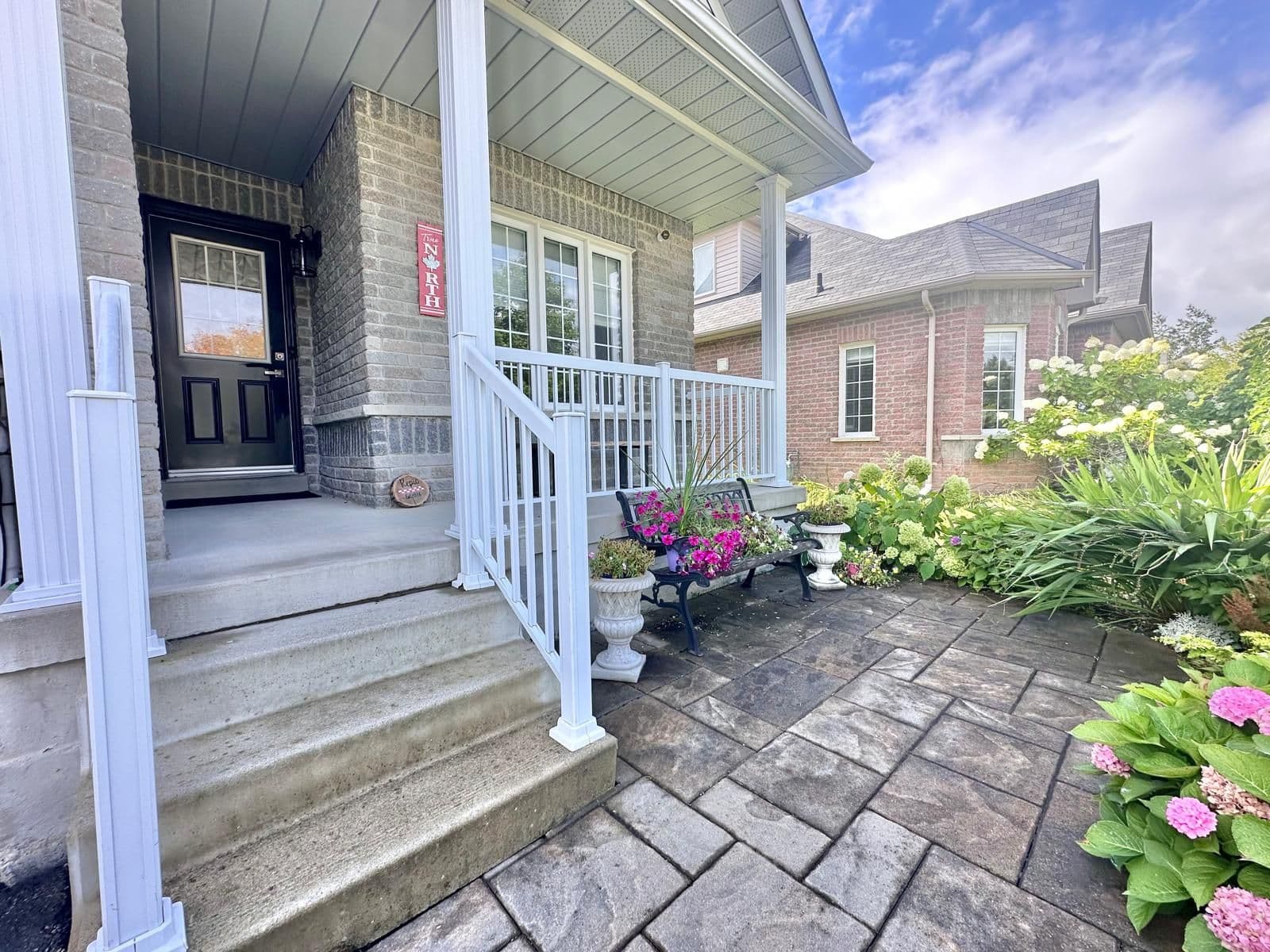 26 THOMAS Drive, Collingwood, ON L9Y 0A6