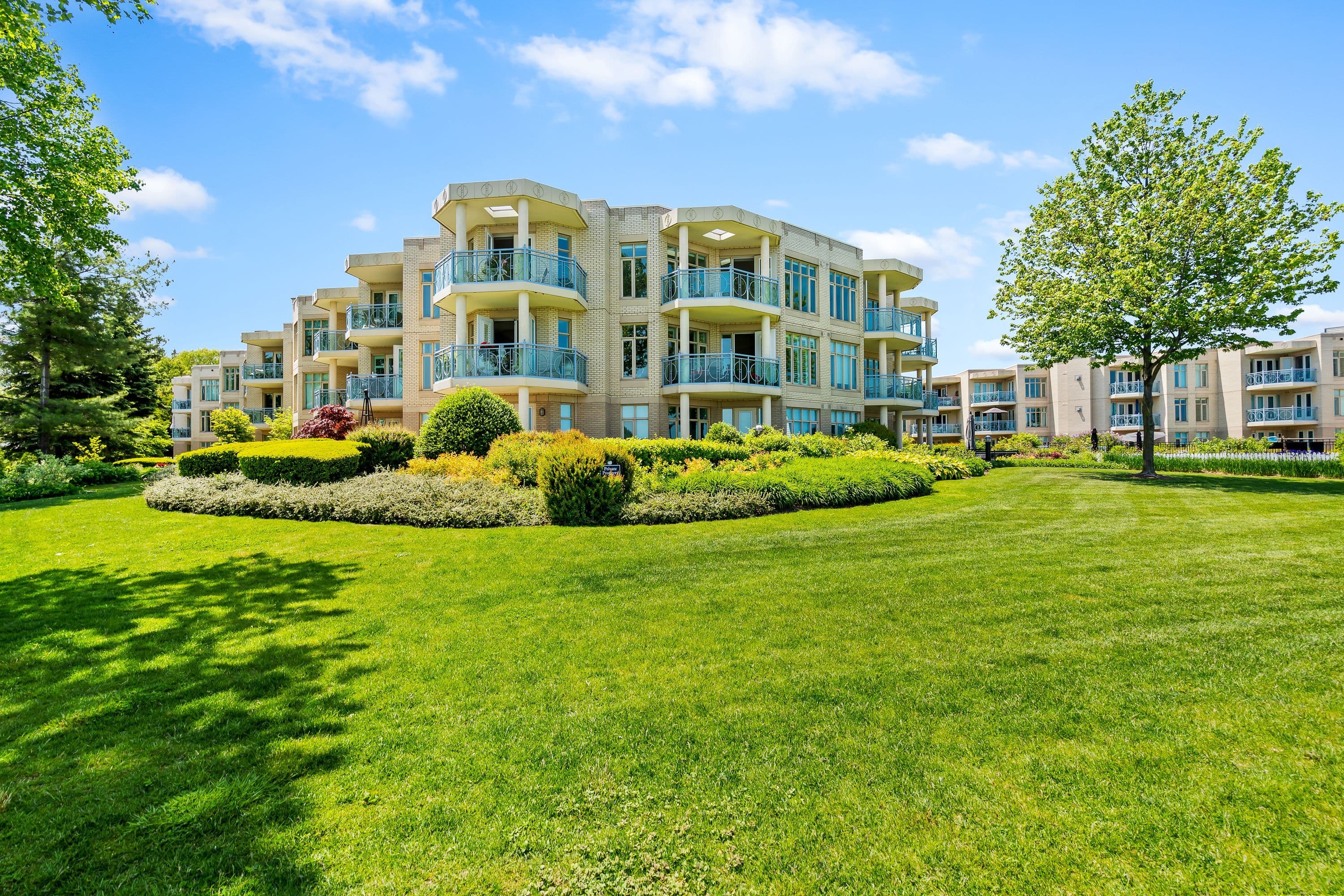 225 Ricardo Street 107, Niagara-on-the-Lake, ON L0S 1J0