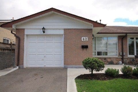42 Wilton Drive, Brampton, ON L6W 3A1
