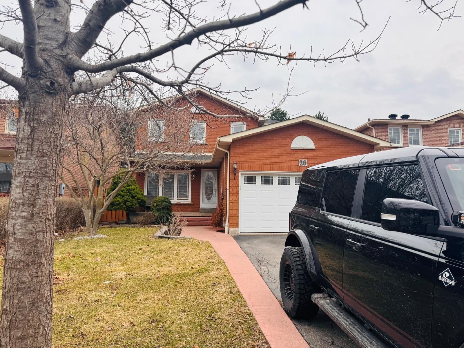 20 Inverary Drive LOWER, Brampton, ON L6W 3Y3