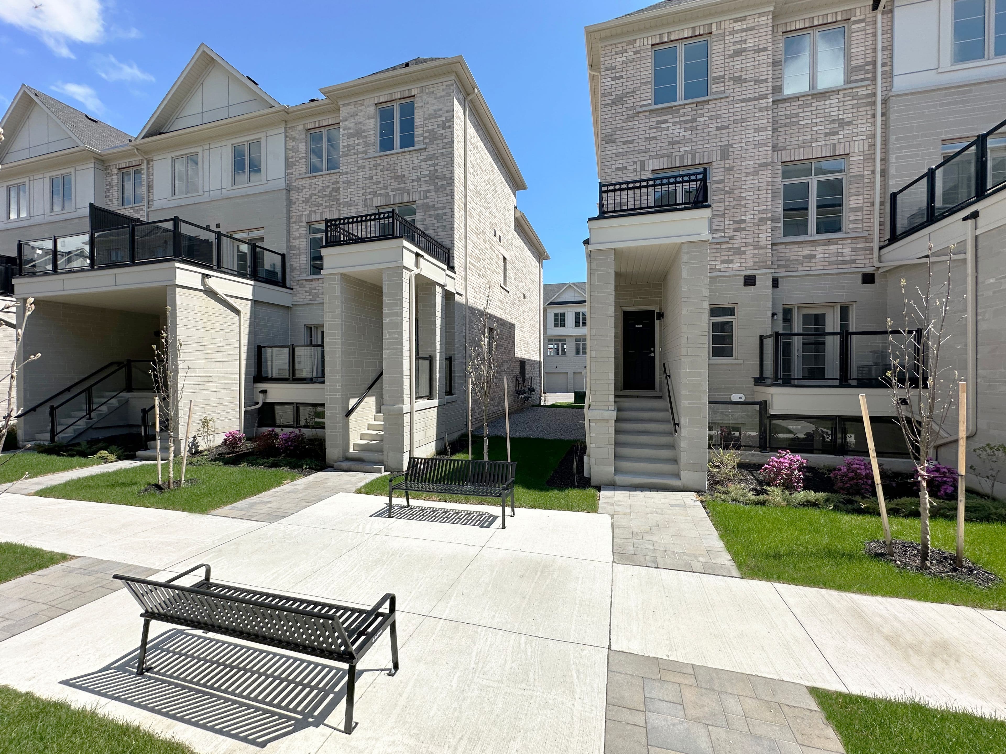 1655 Palmers Sawmill Road 1008, Pickering, ON L1X 0R3