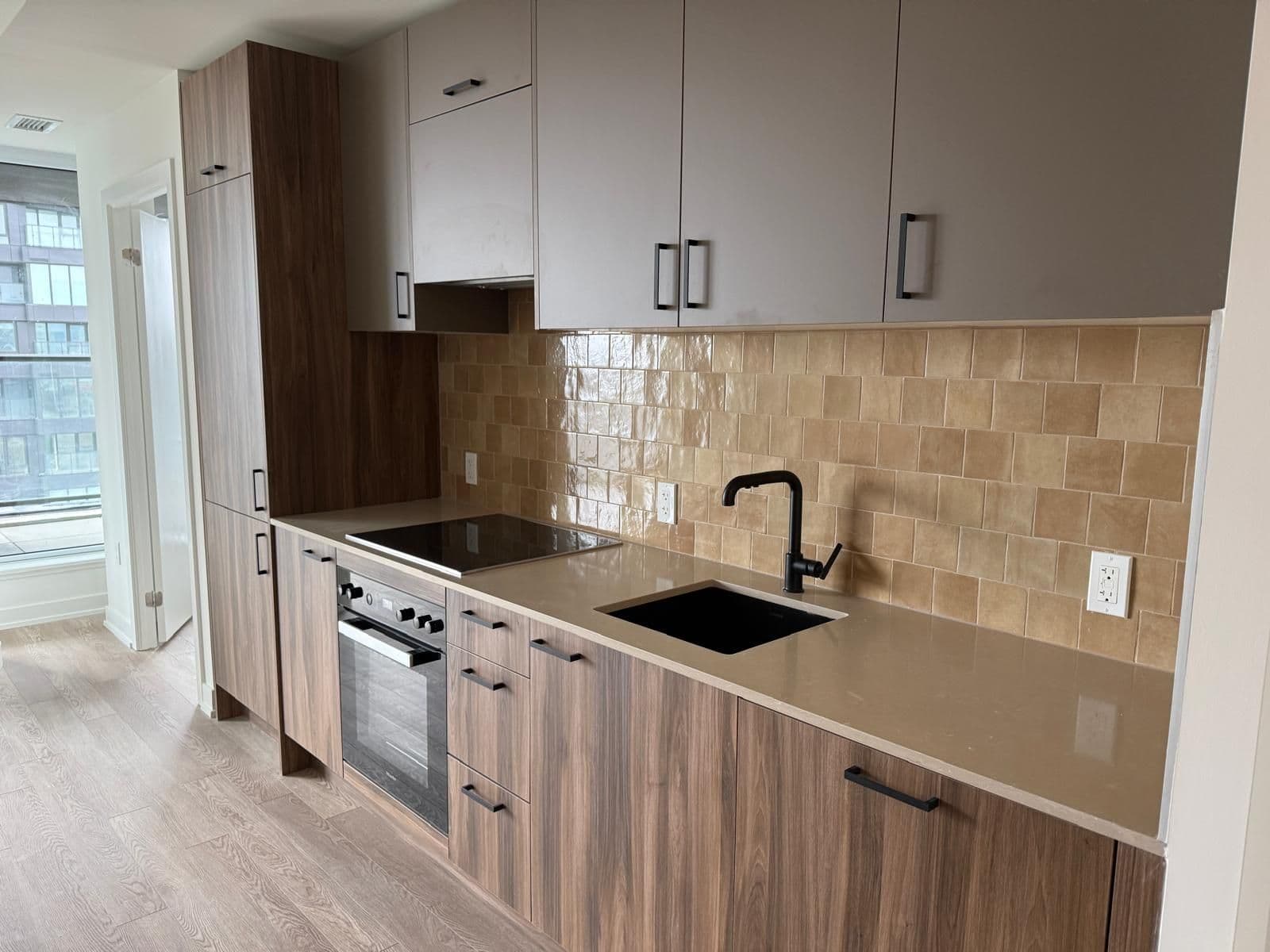 5 Quarrington Lane 1002, Toronto C13, ON M3C 0S4