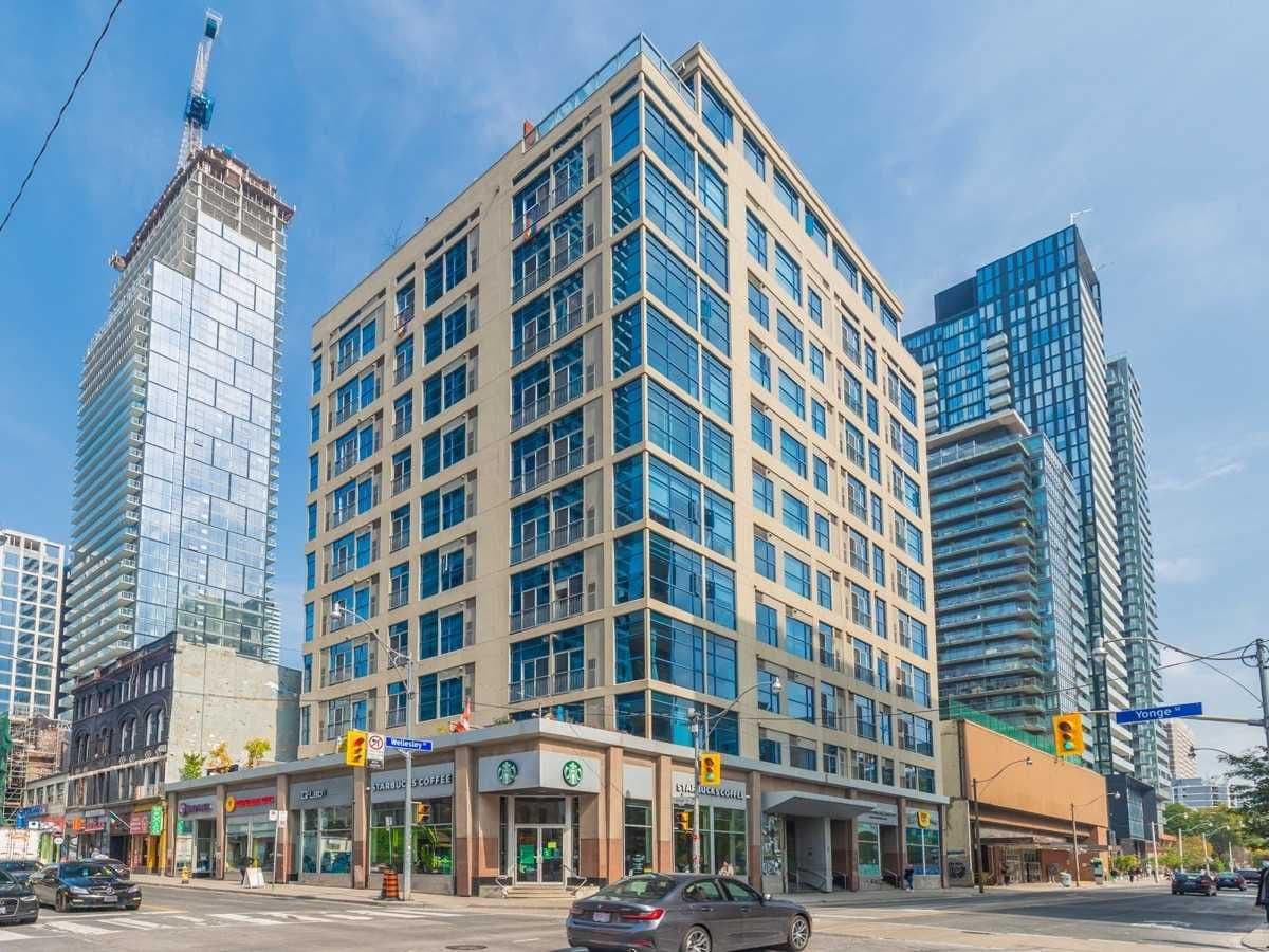 8 Wellesley Street E 1008, Toronto C08, ON M4Y 3B2