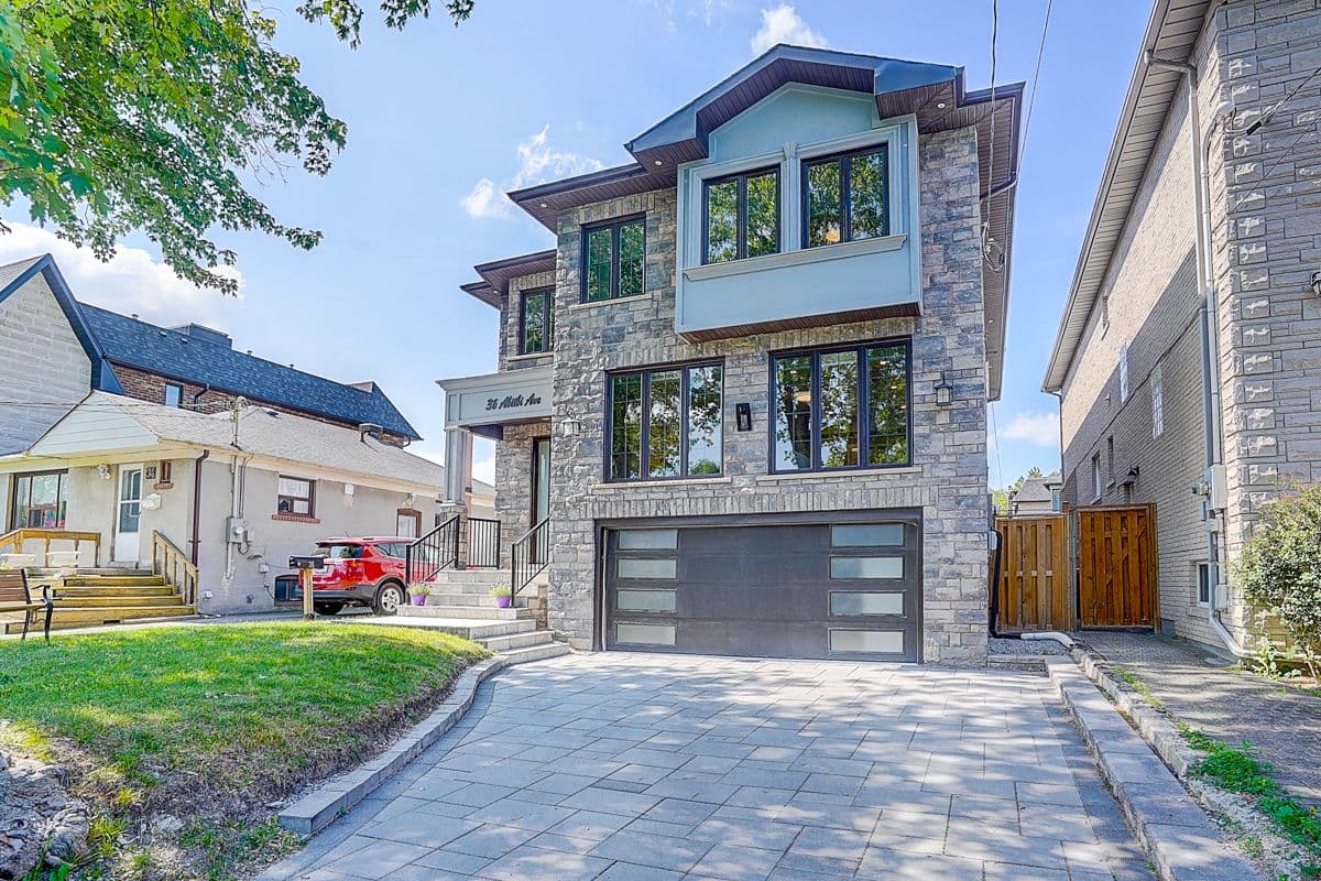 36 Abitibi Avenue N, Toronto C14, ON M2M 2V1