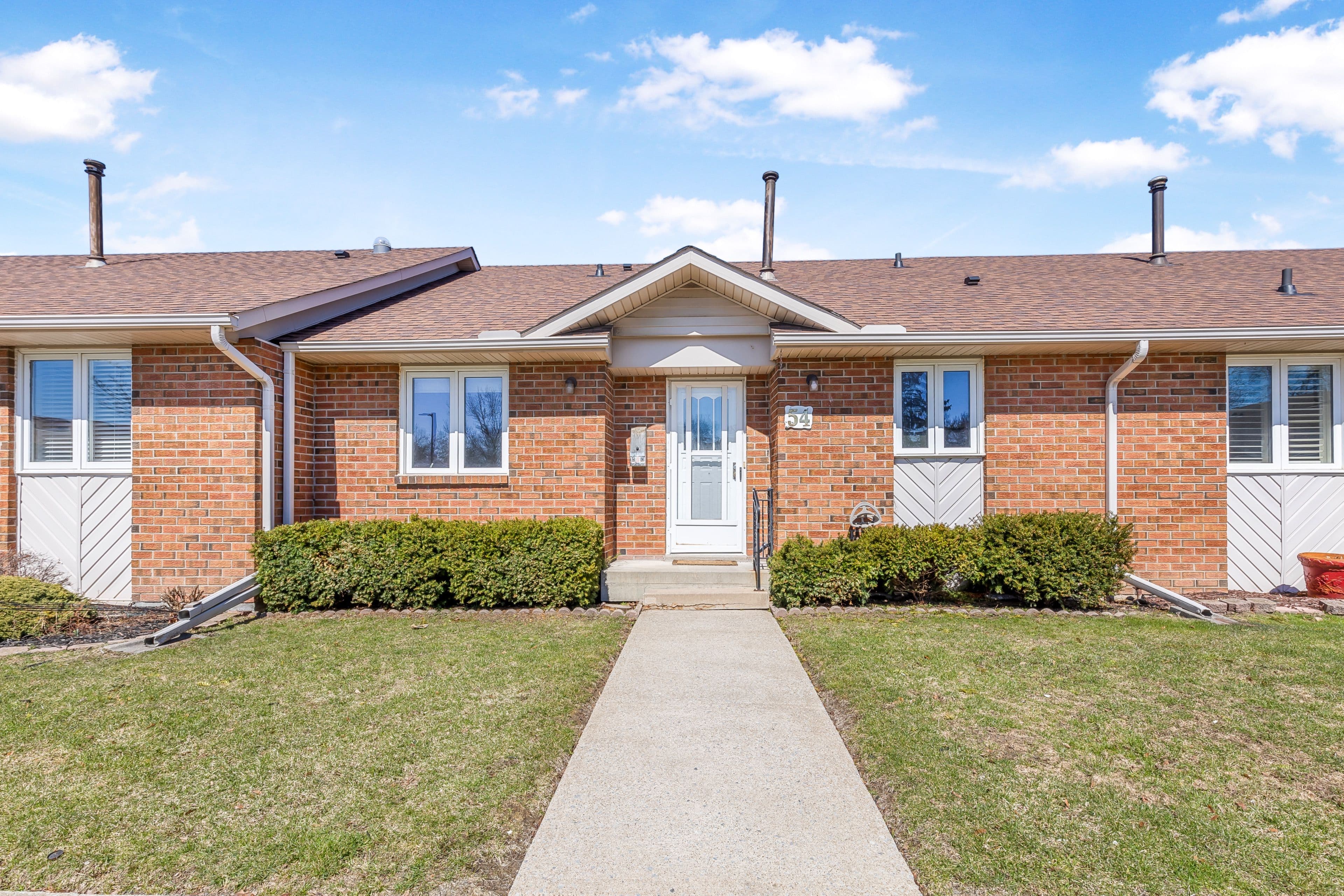 122 Bunting Road 54, St. Catharines, ON L2P 3X7