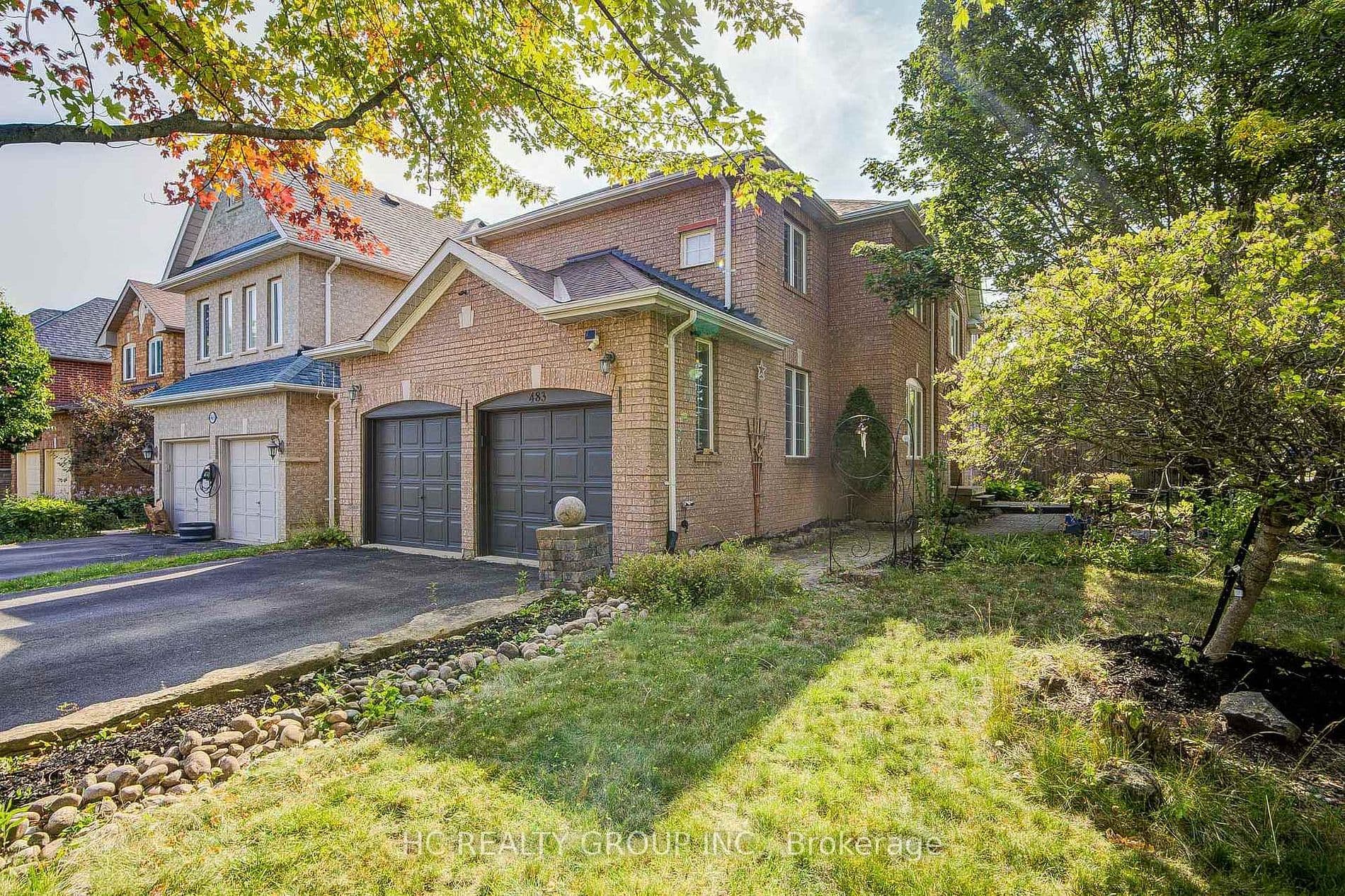 483 Menczel Crescent, Newmarket, ON L3X 2P6