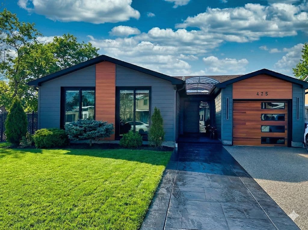 475 Karen Park Crescent, Mississauga, ON L5A 3E1